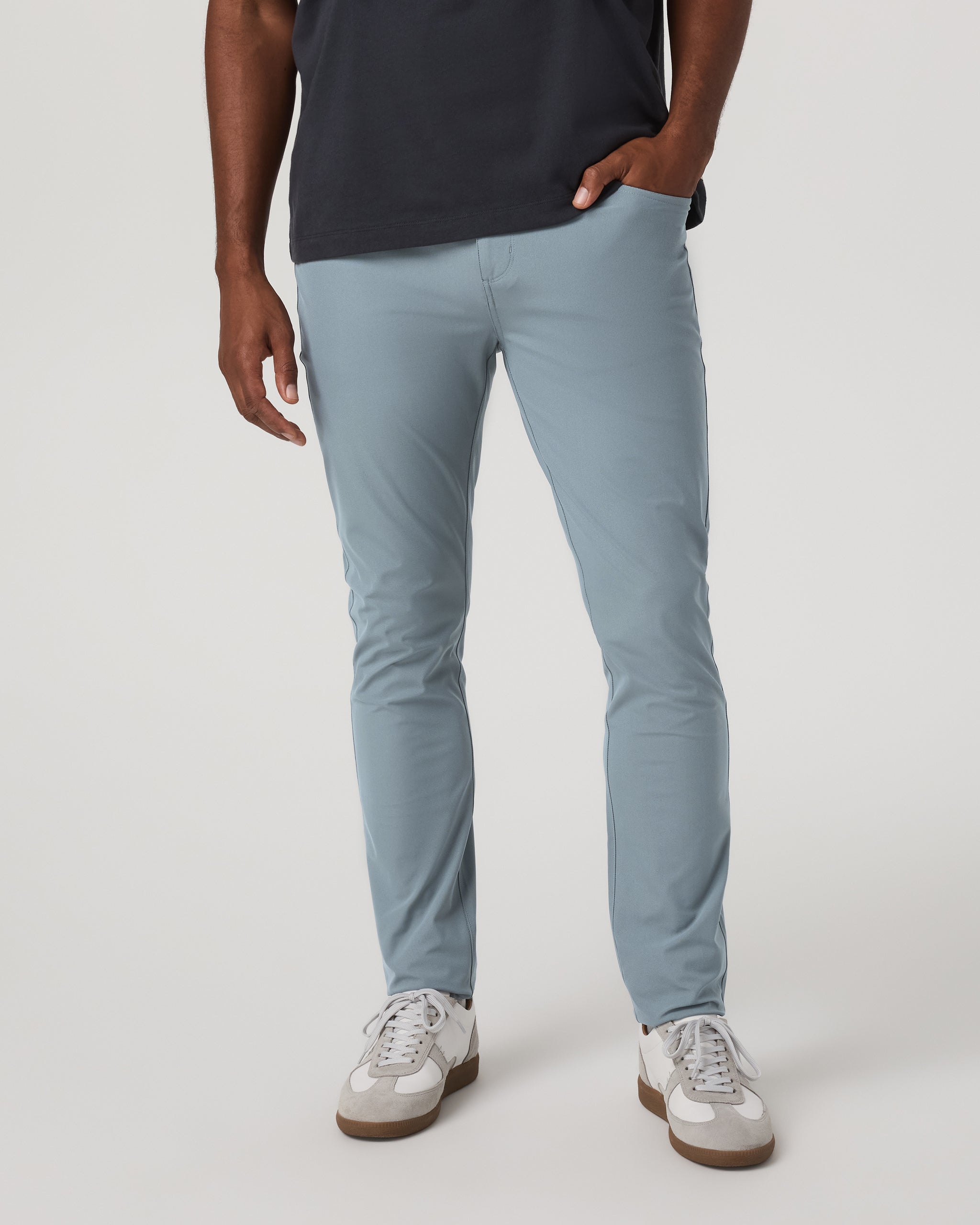 Vuori Meta™ Pant Athletic Slim Fit 32 | Dusty Blue