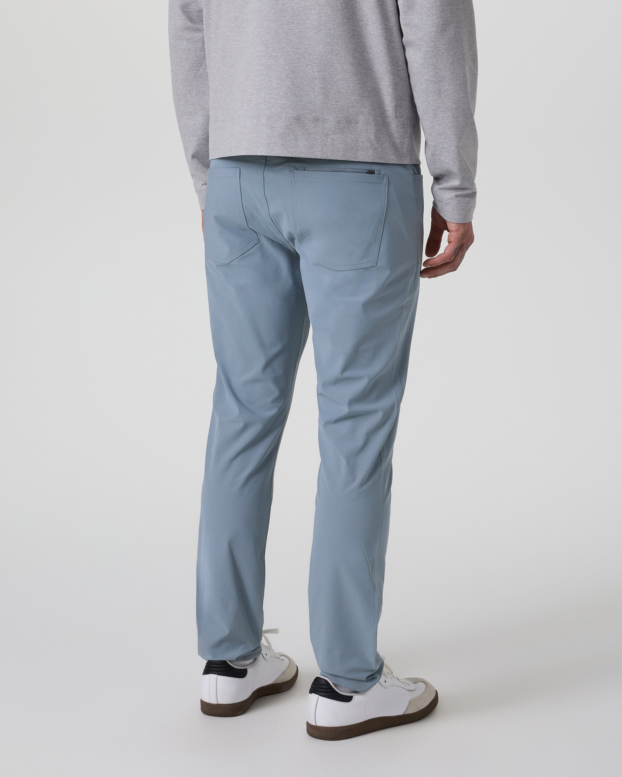 Vuori Meta™ Pant Athletic Slim Fit 34 | Dusty Blue - Image 3