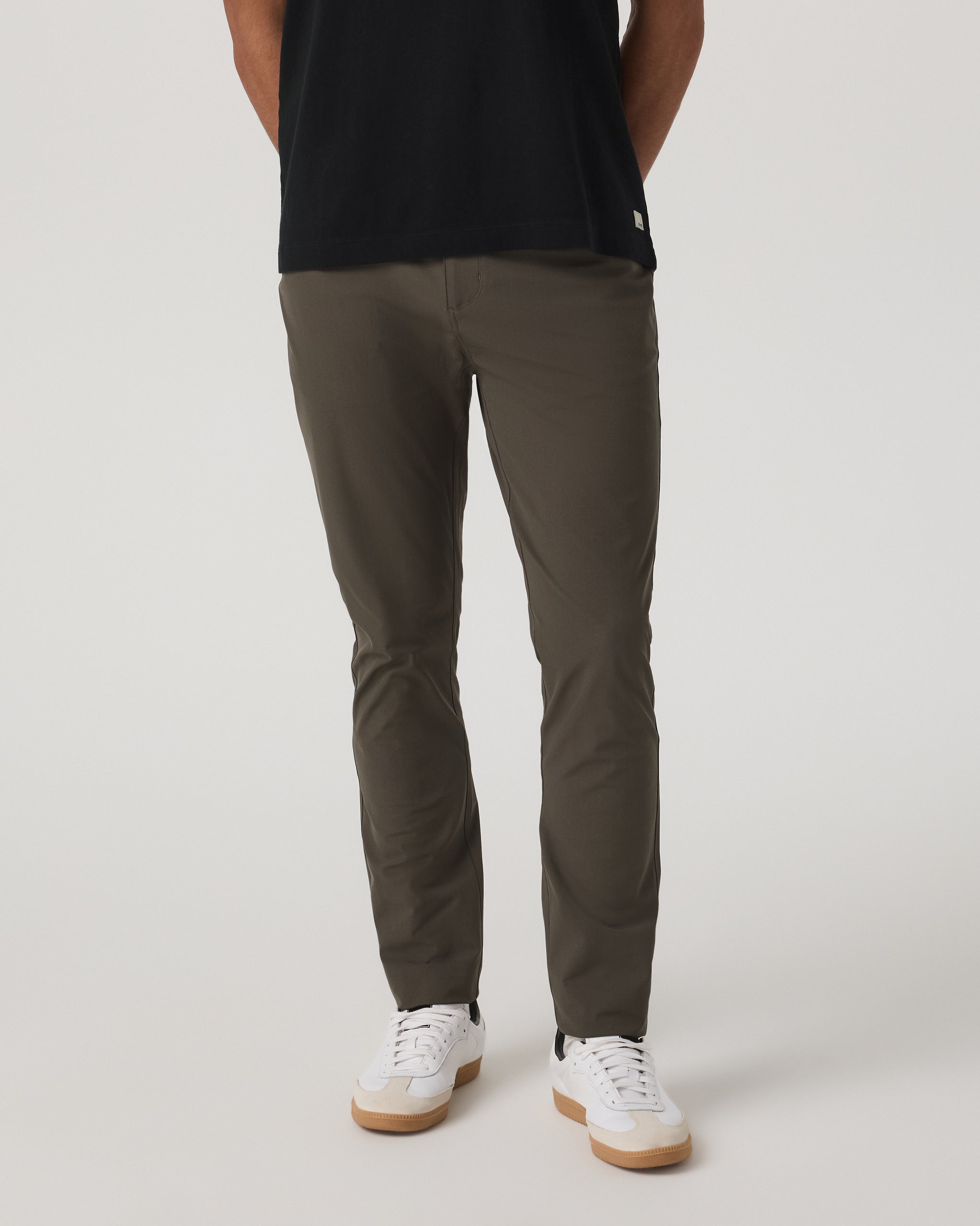 Vuori Meta™ Pant Athletic Slim Fit 32 | Dark Oregano