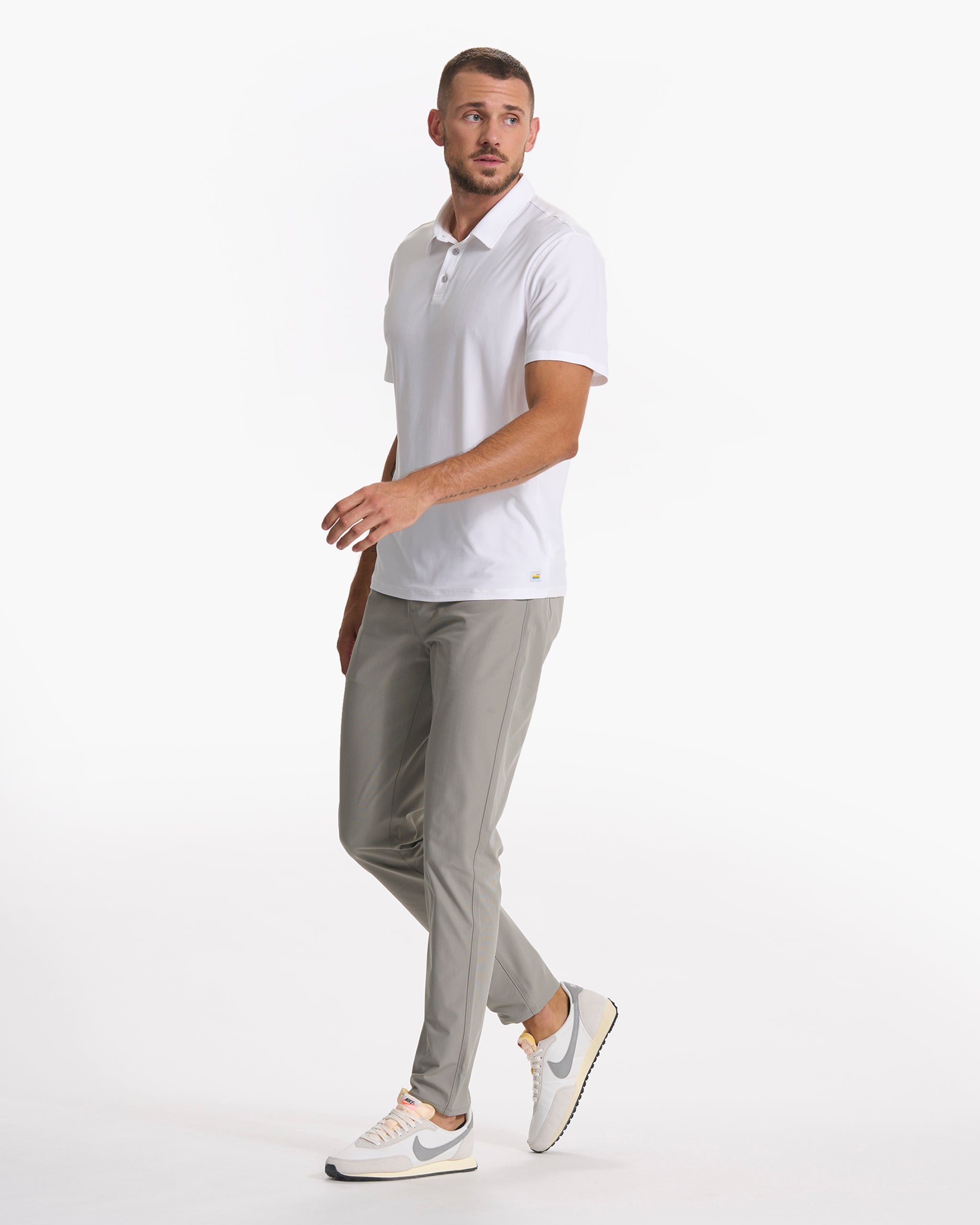 Vuori Meta™ Pant Athletic Slim Fit 32 | Driftwood - Image 4