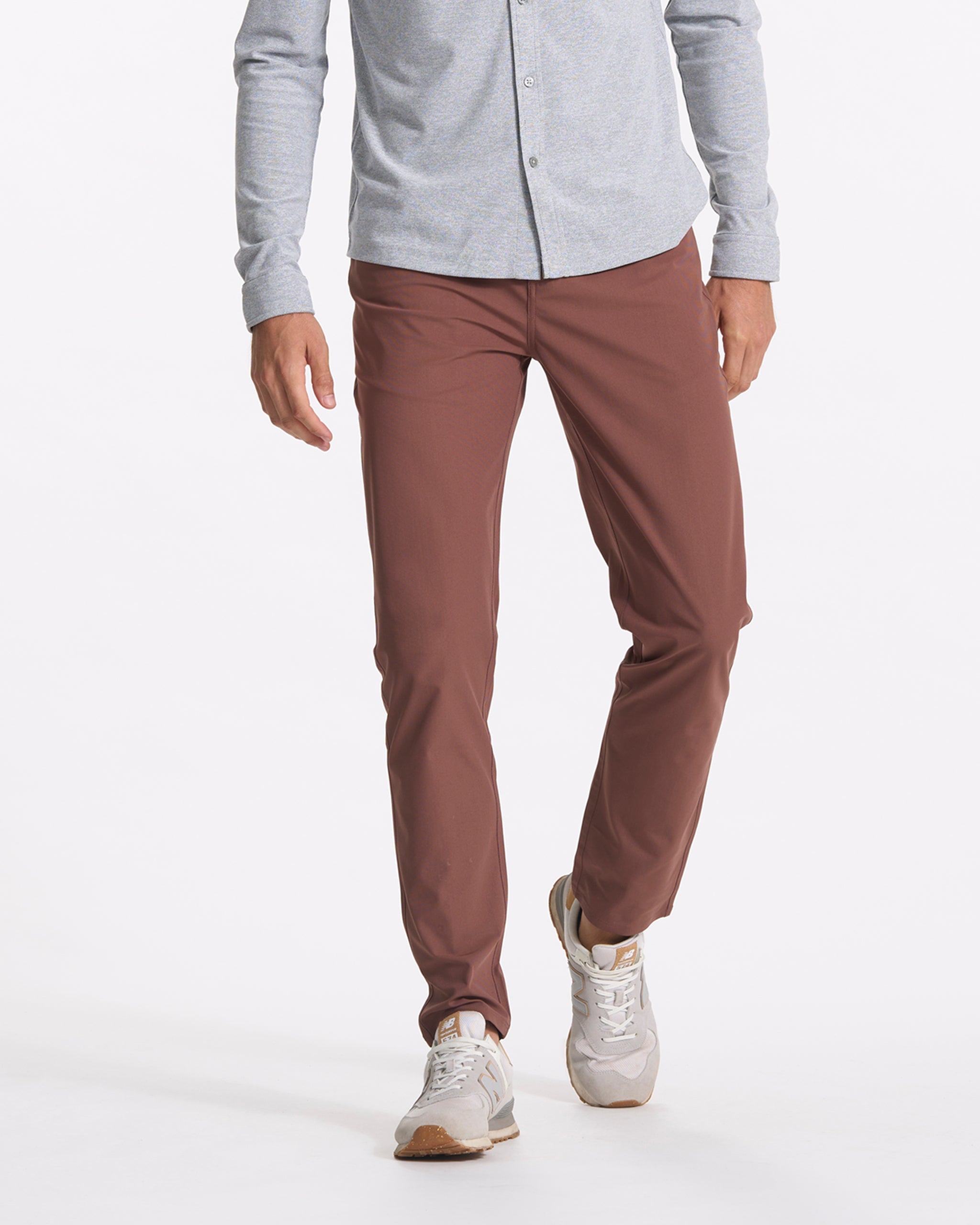 Vuori Meta™ Pant Athletic Slim Fit 30 | Hazelnut