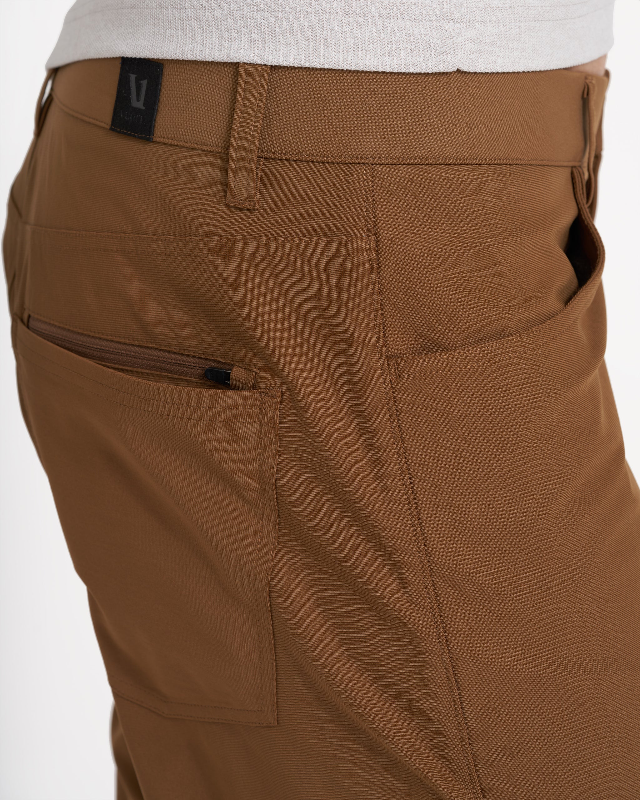 Vuori Meta™ Pant Athletic Slim Fit 34 | Tobacco - Image 2