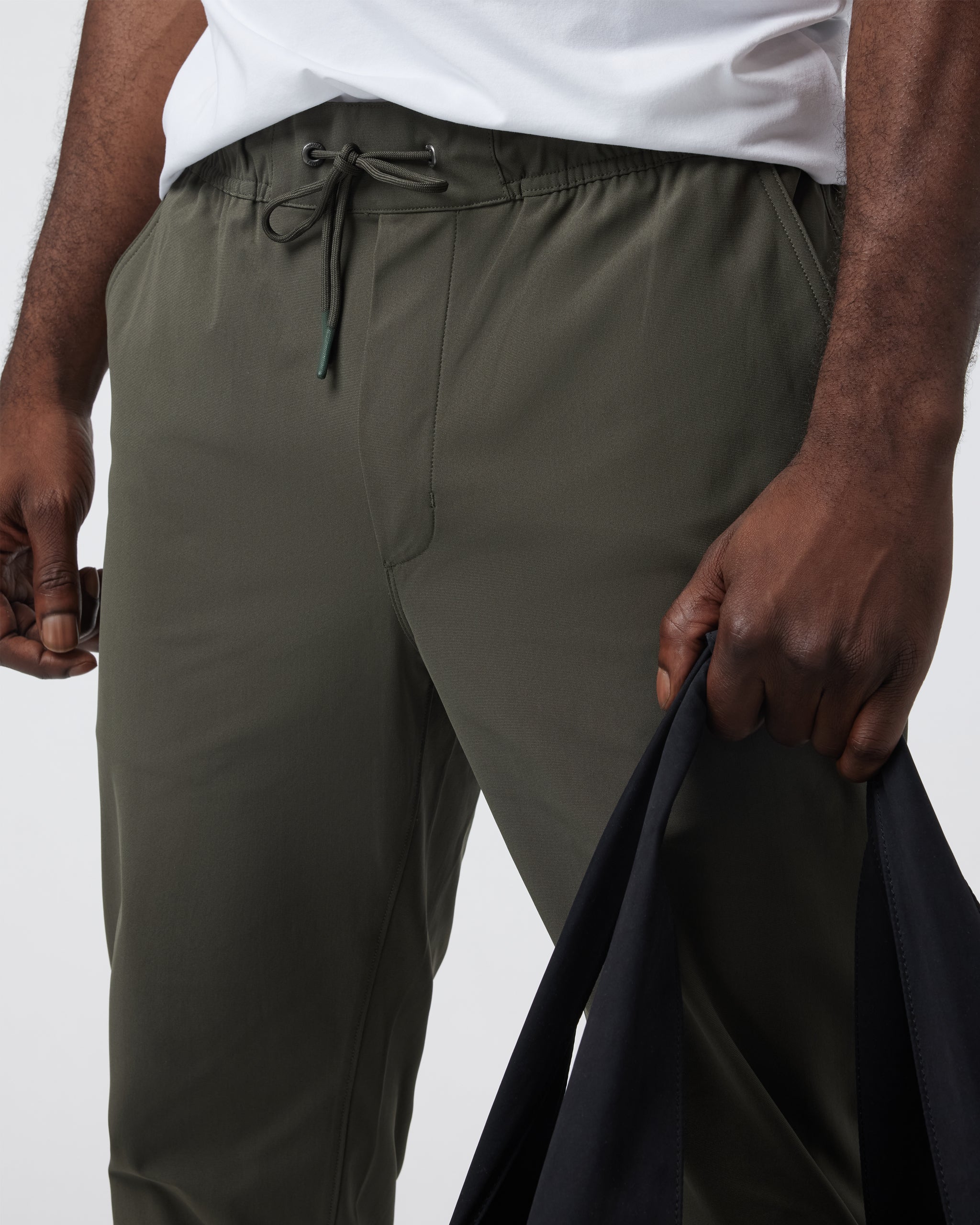 Vuori Meta™ Elastic Waist Pant | Dark Oregano - Image 2