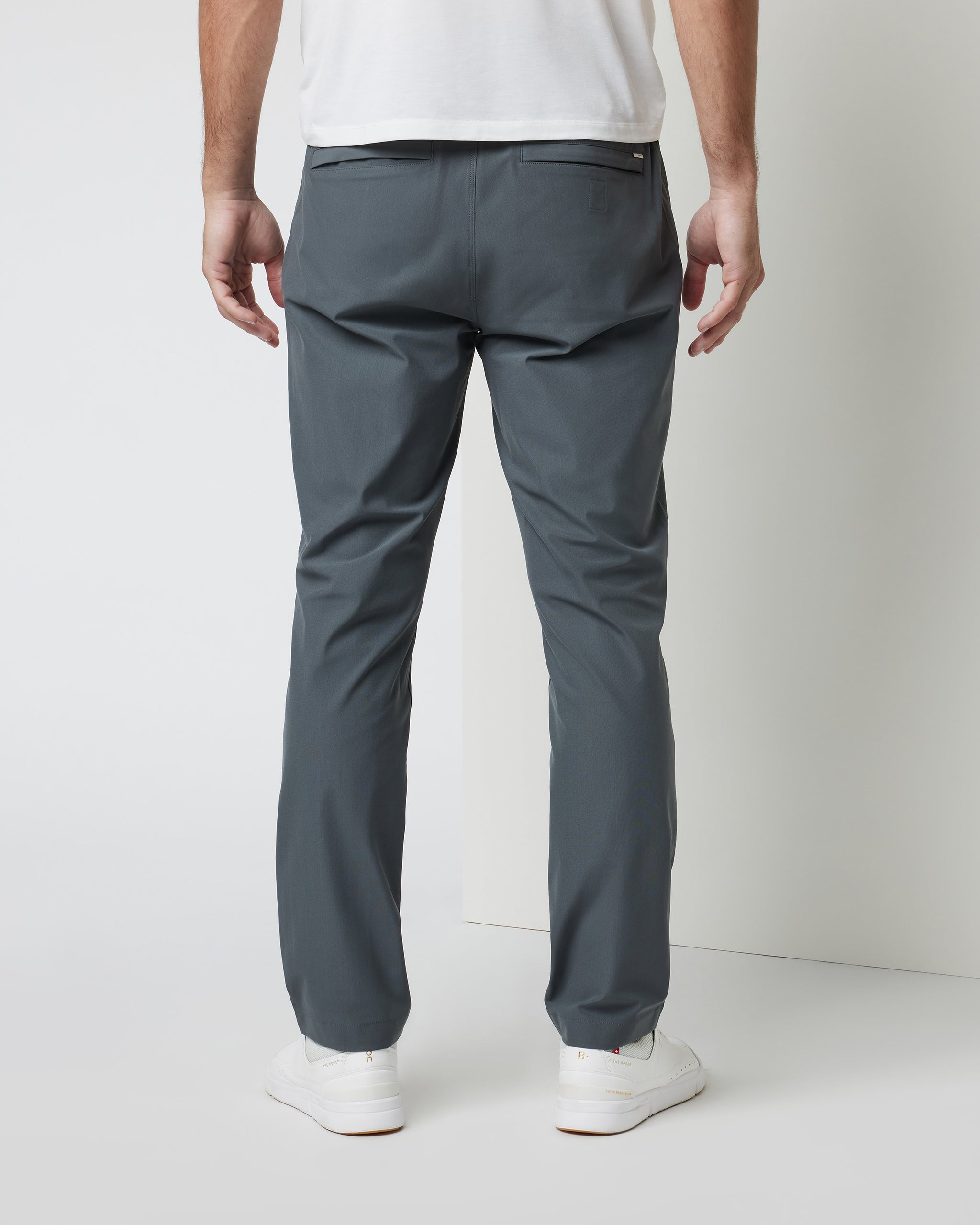 Vuori Meta™ Elastic Waist Pant | Shale - Image 2
