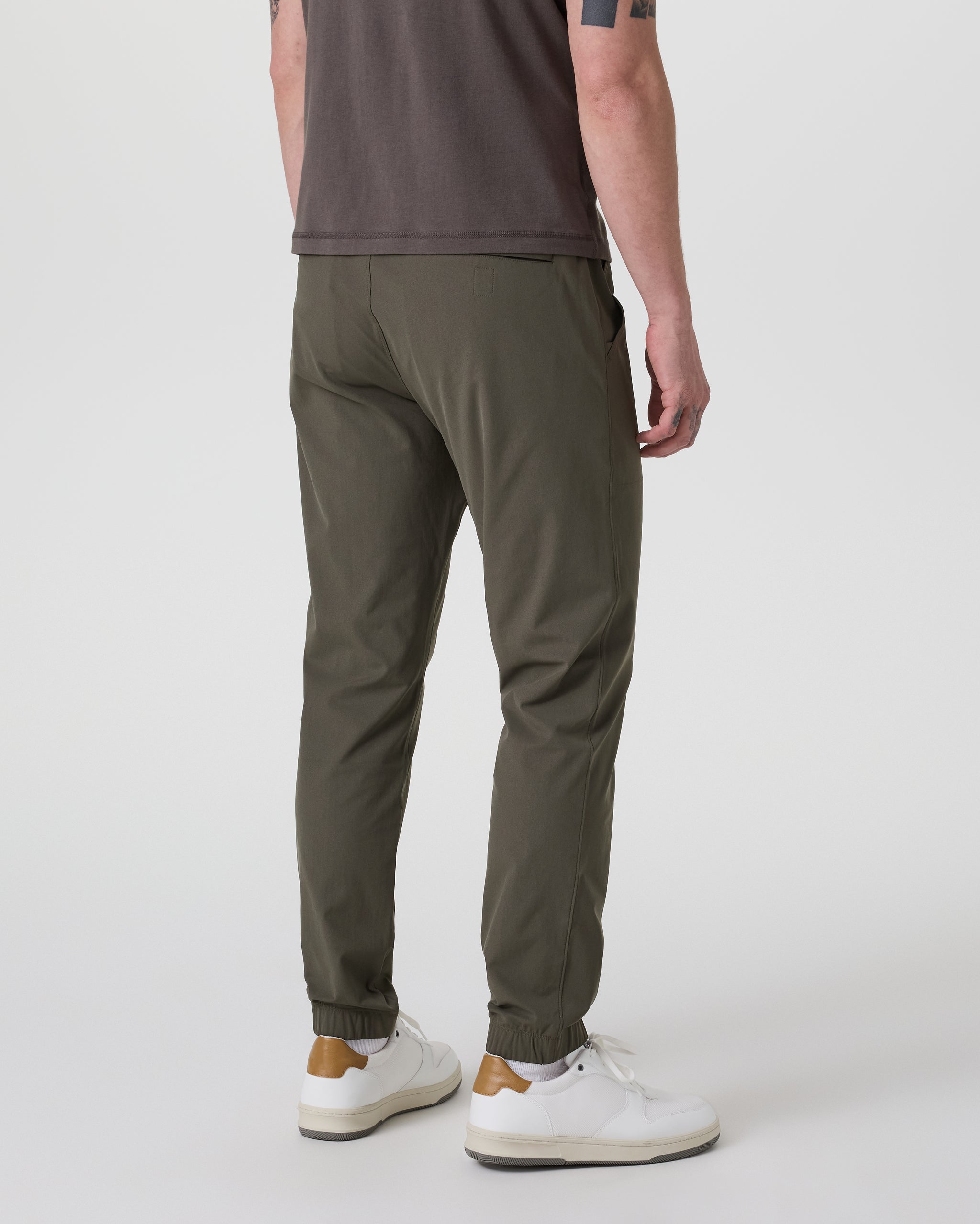 Vuori Meta™ Jogger 30 | Dark Oregano - Image 2