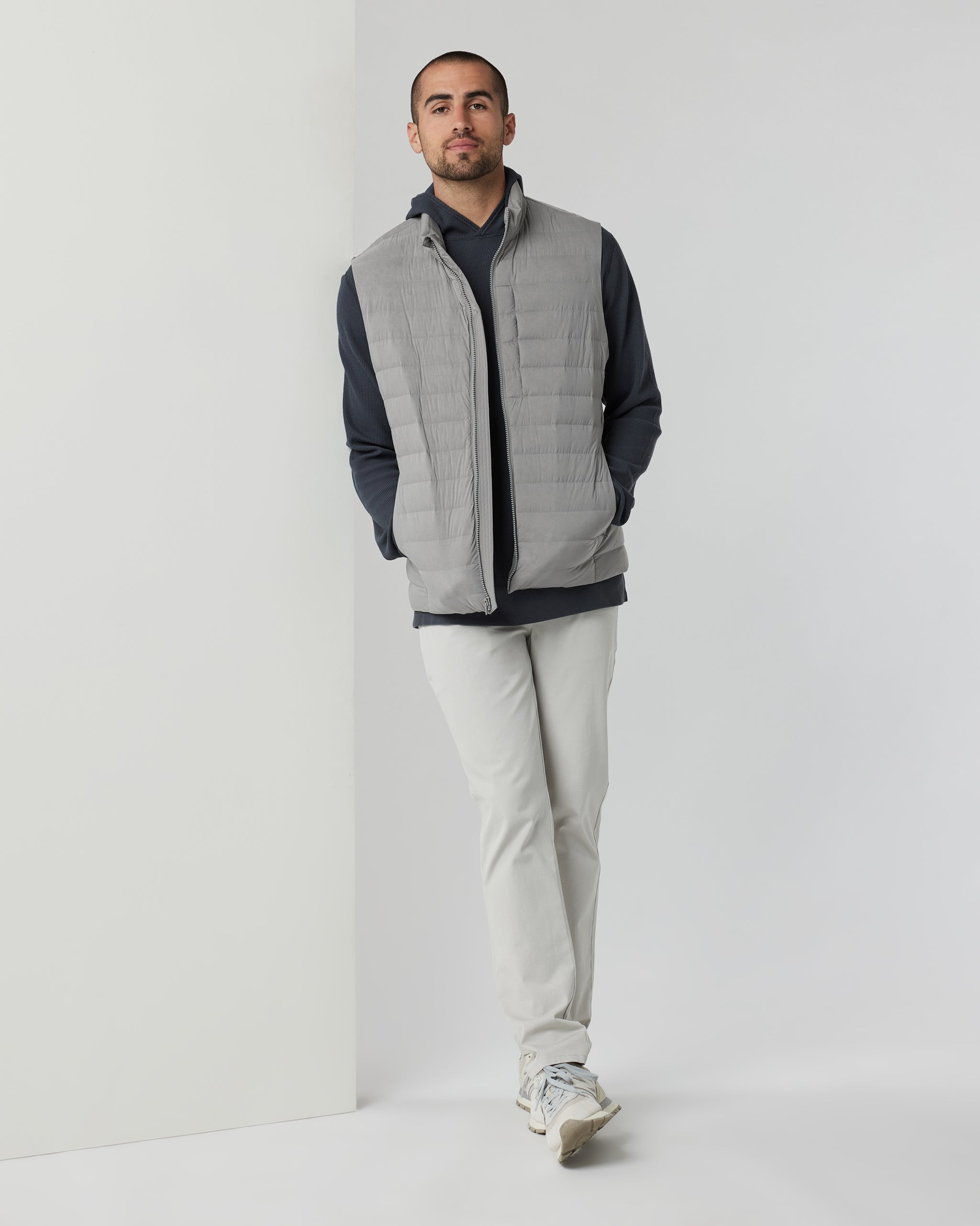Steadfast Insulated Vest | Shiitake - Image 3