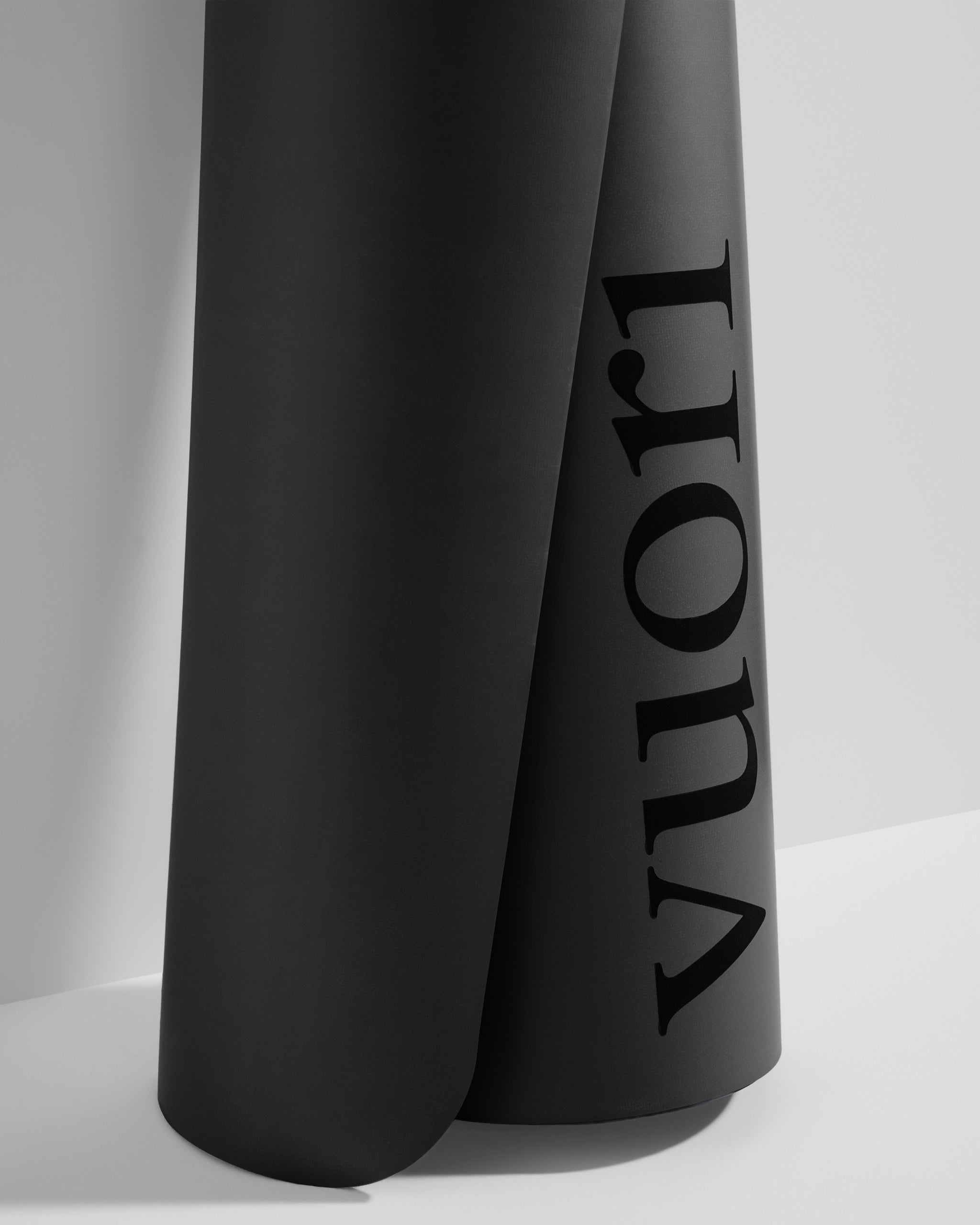 Vuori Yoga Mat | Black - Image 4