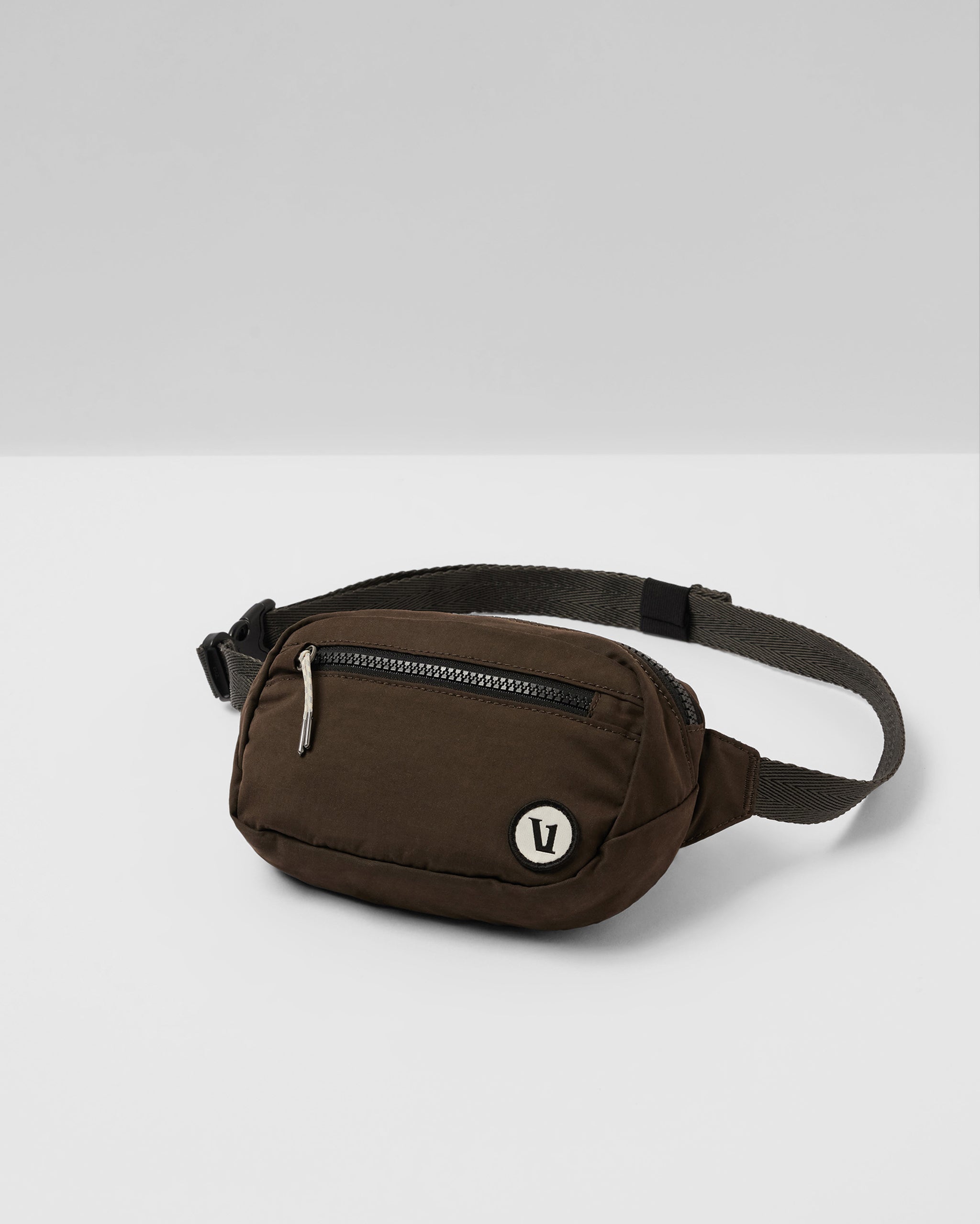 Vuori Hip Pack | Army