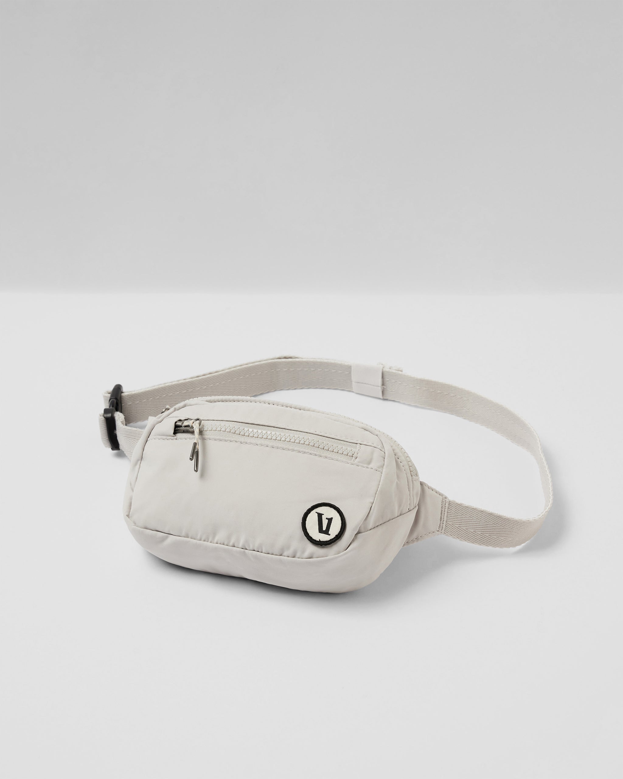 Vuori Hip Pack | Salt