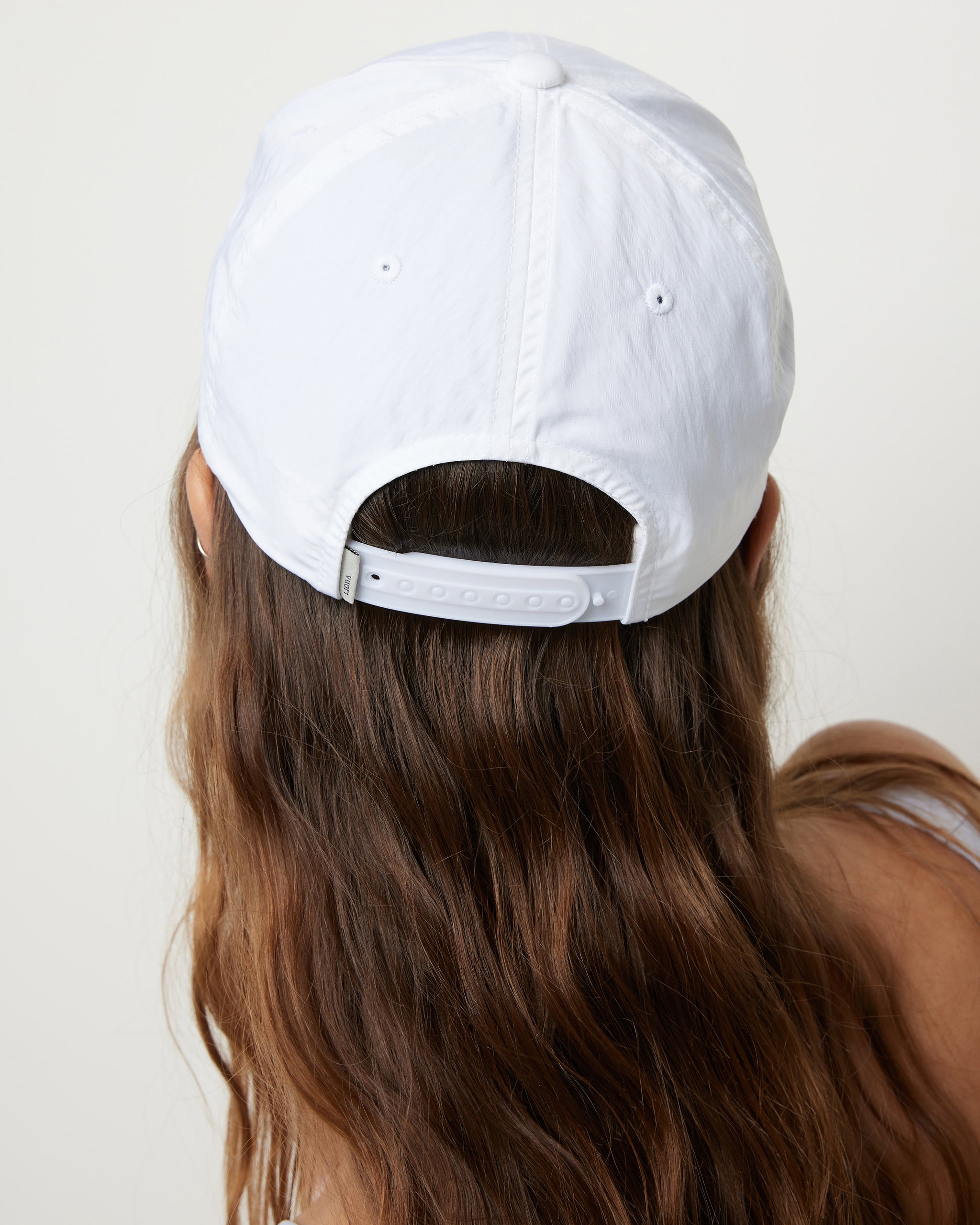 Label Hat | White - Image 3
