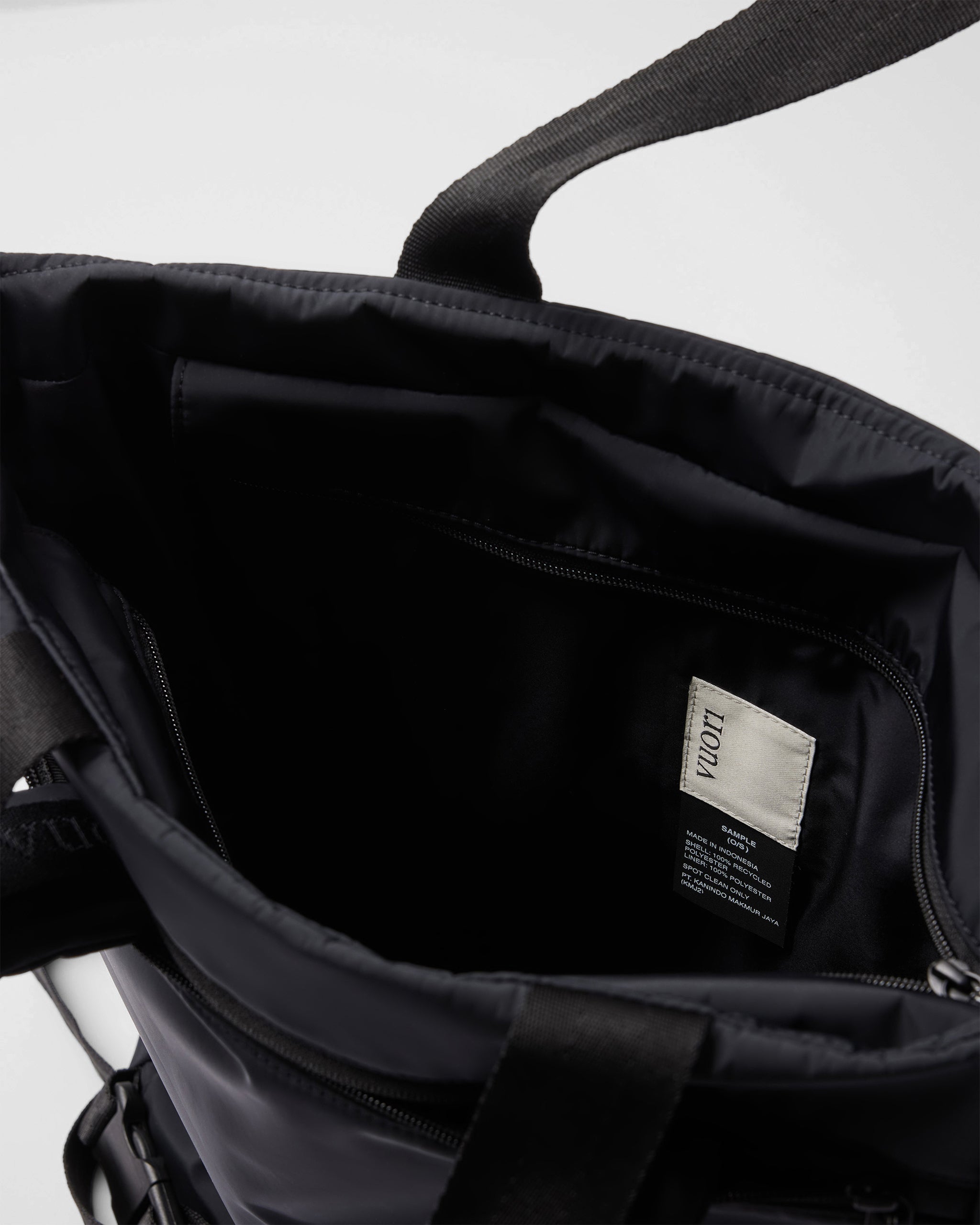 V1 Convertible Tote Bag 2.0 | Black - Image 4