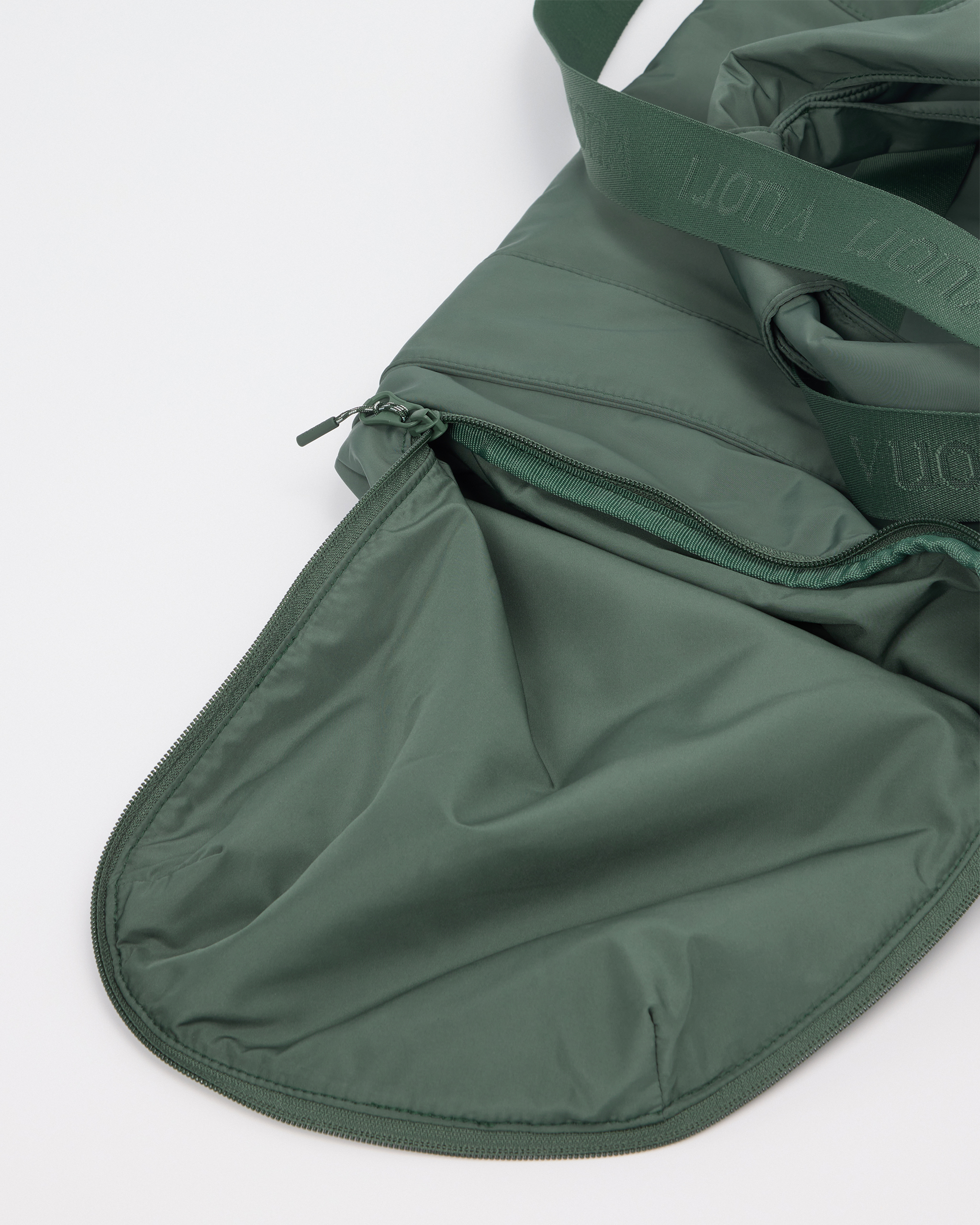 Vuori Gym Bag 2.0 | Agate Green - Image 2
