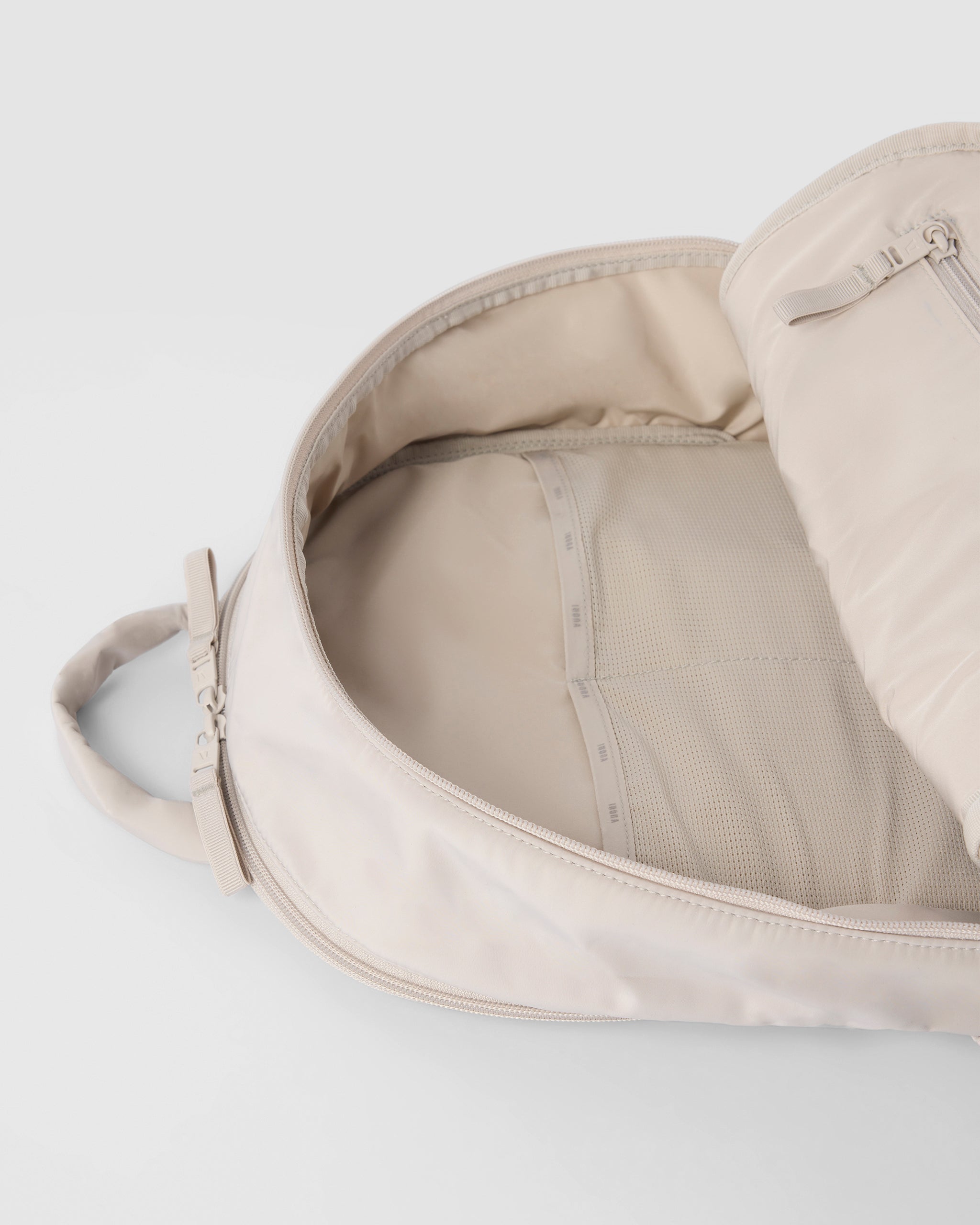 Wanderer Backpack | Dark Salt - Image 3
