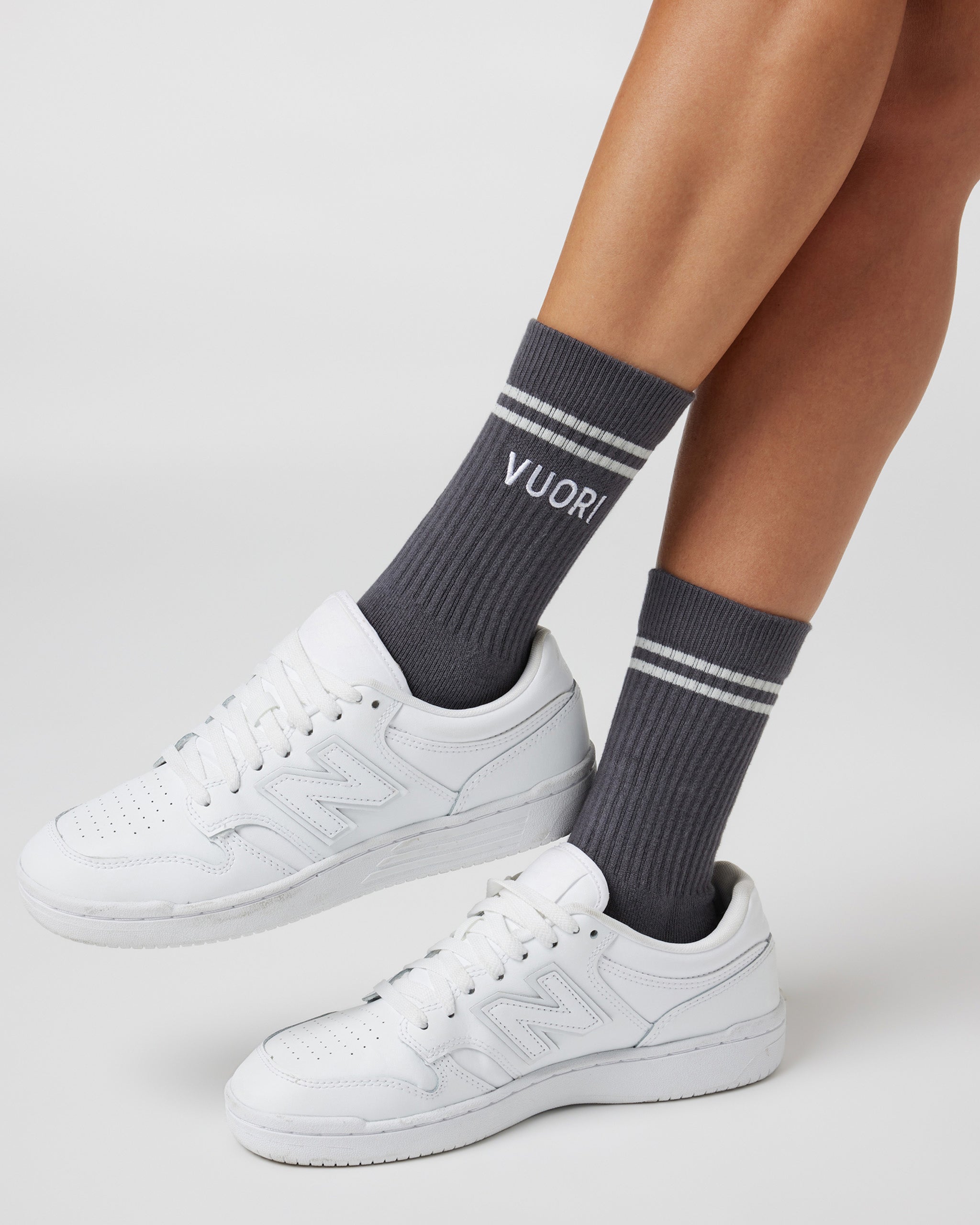 Vuori Crew Sock | Charcoal - Image 2