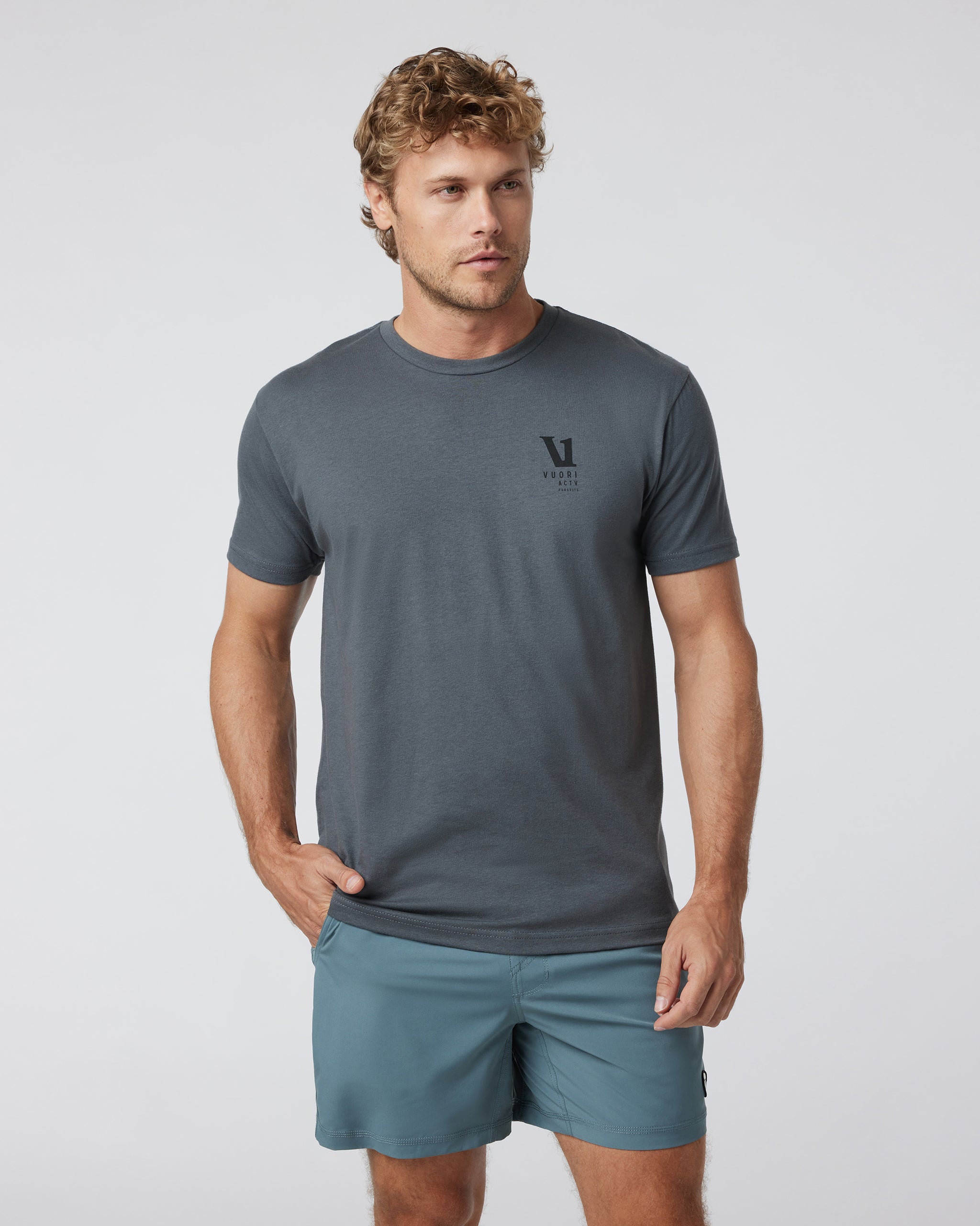 ACTV Pursuits Tee | Charcoal