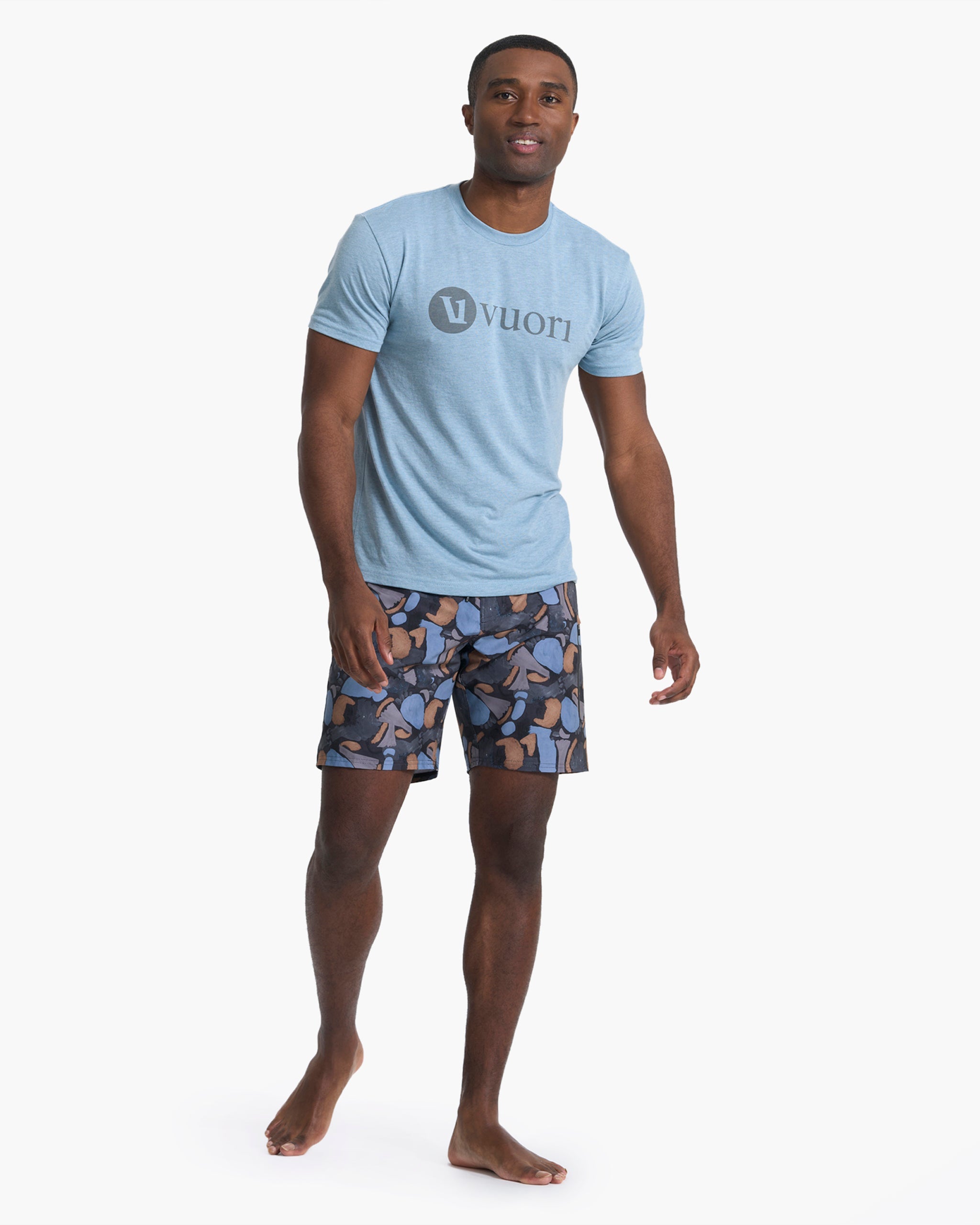 V1 Vuori Wordmark Logo Tee | Light Cloud - Image 3