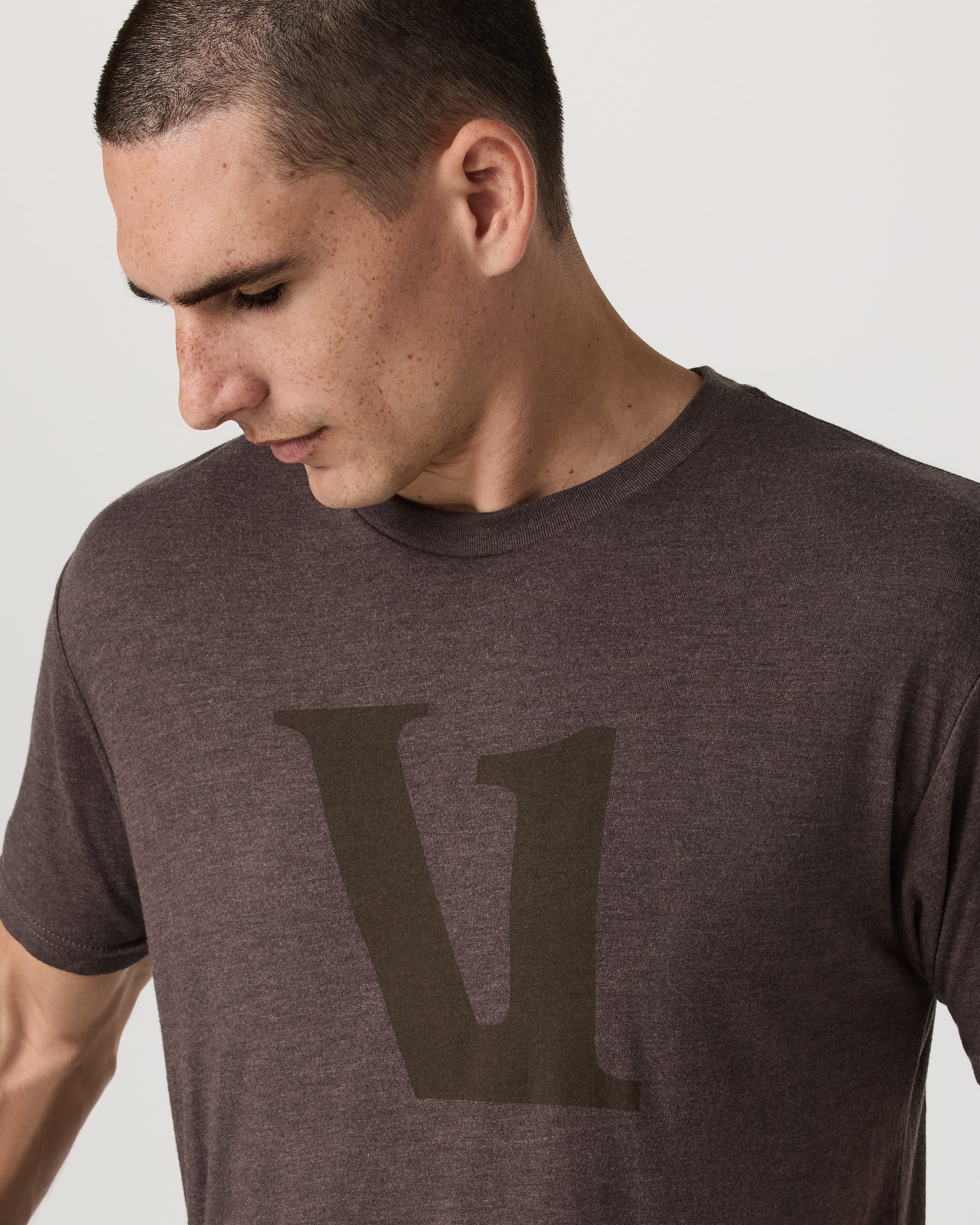 V1 Logo Tee | Espresso Heather