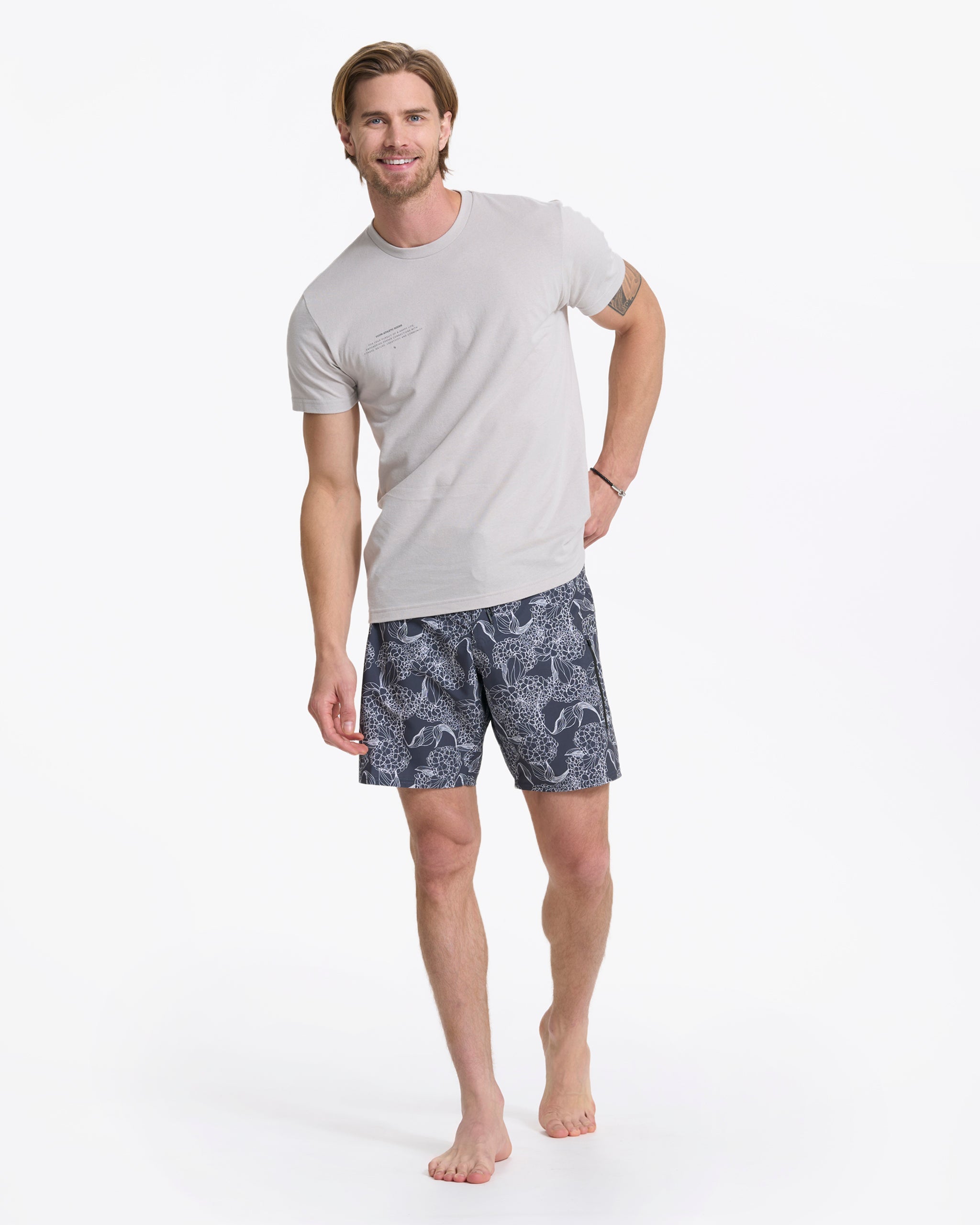 Pursuit Tee | Light Grey - Image 2