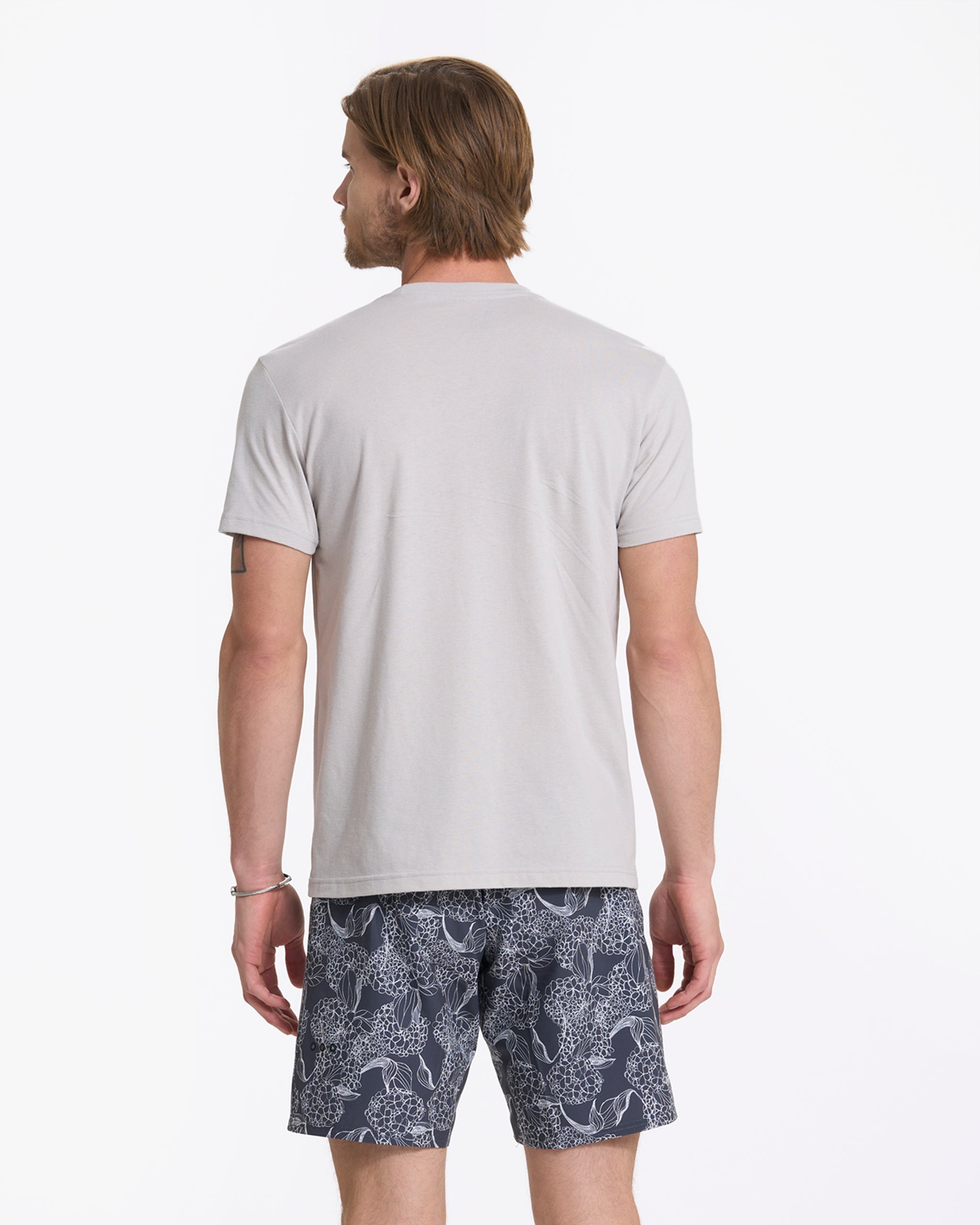 Pursuit Tee | Light Grey