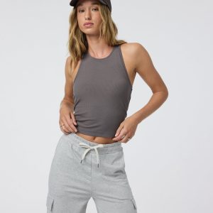 Pose Plyo Tank | Chia