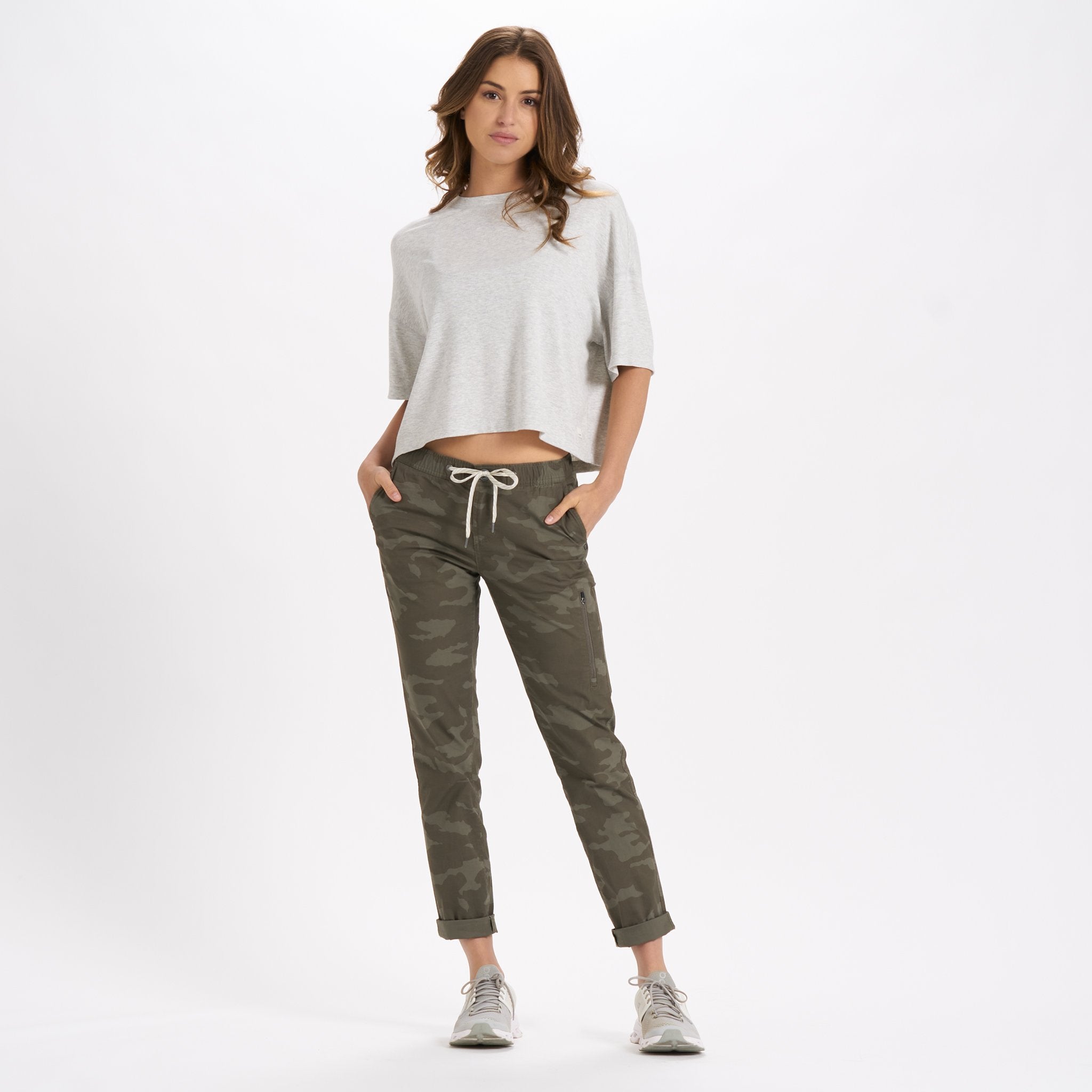 Cove Tee | Light Heather Grey - Image 4