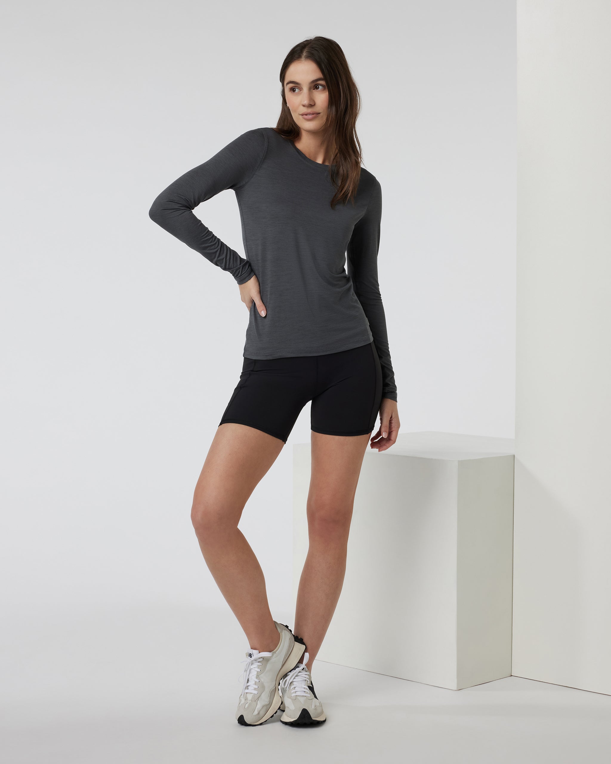 Long Sleeve Lux Crew | Dark Pewter Heather - Image 2