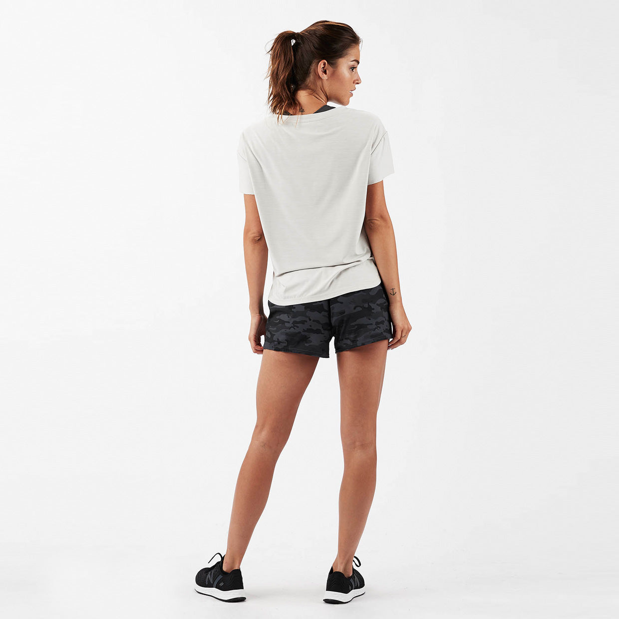 Lux Performance Tee | Dove Grey - Image 4