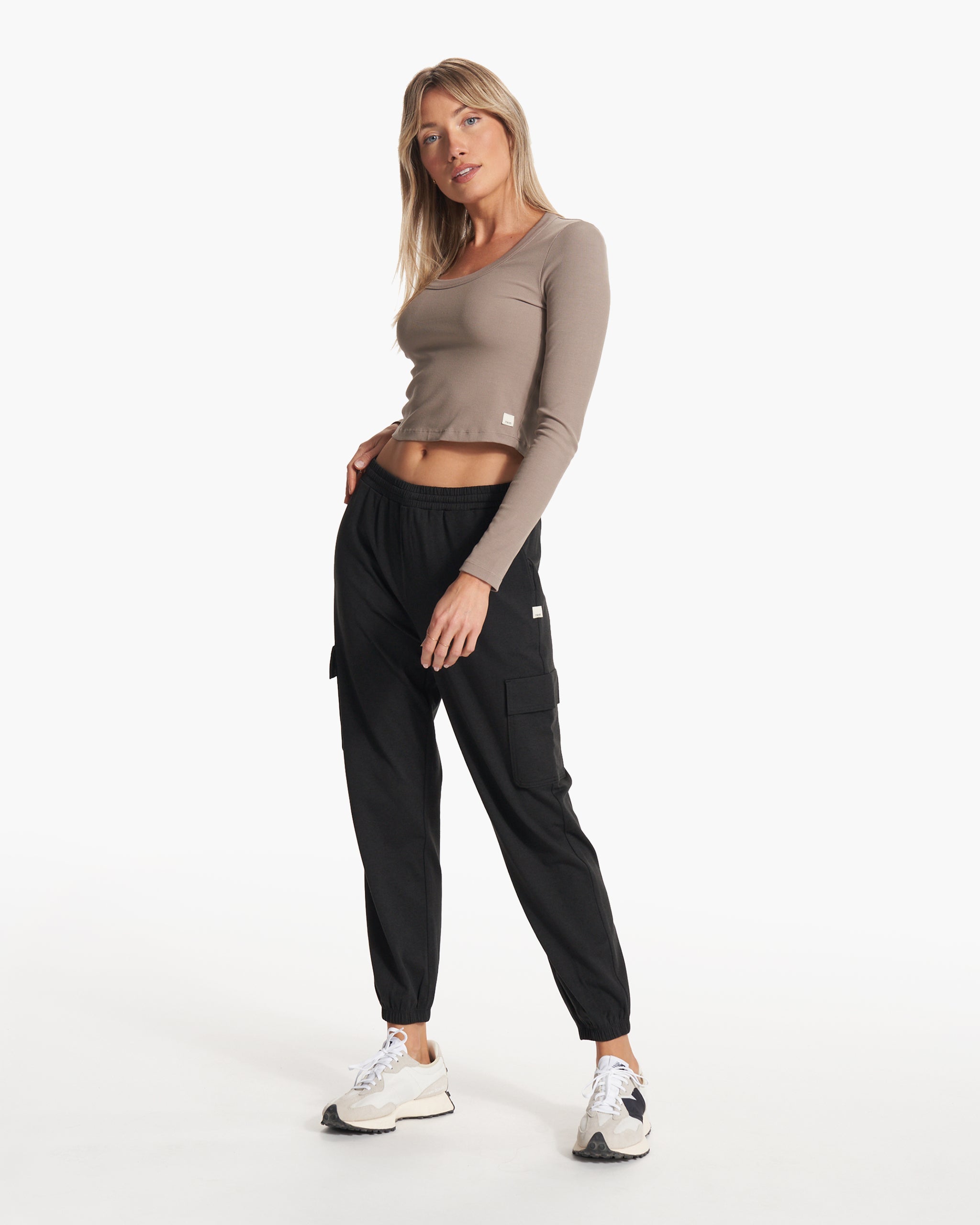Long Sleeve Pose Scoop Tee | Graphite - Image 4