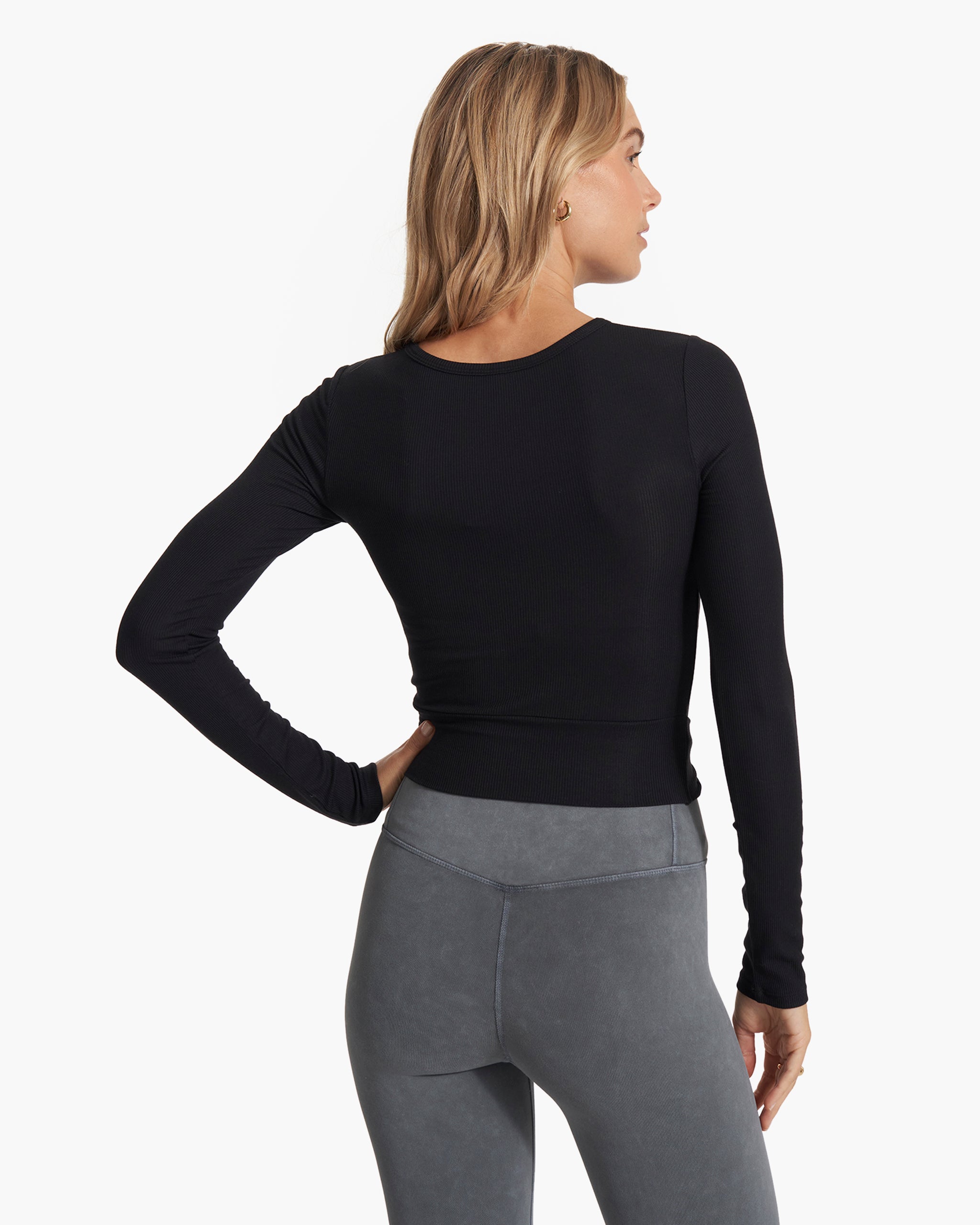 Long Sleeve Cove Twist Tee | Black - Image 5