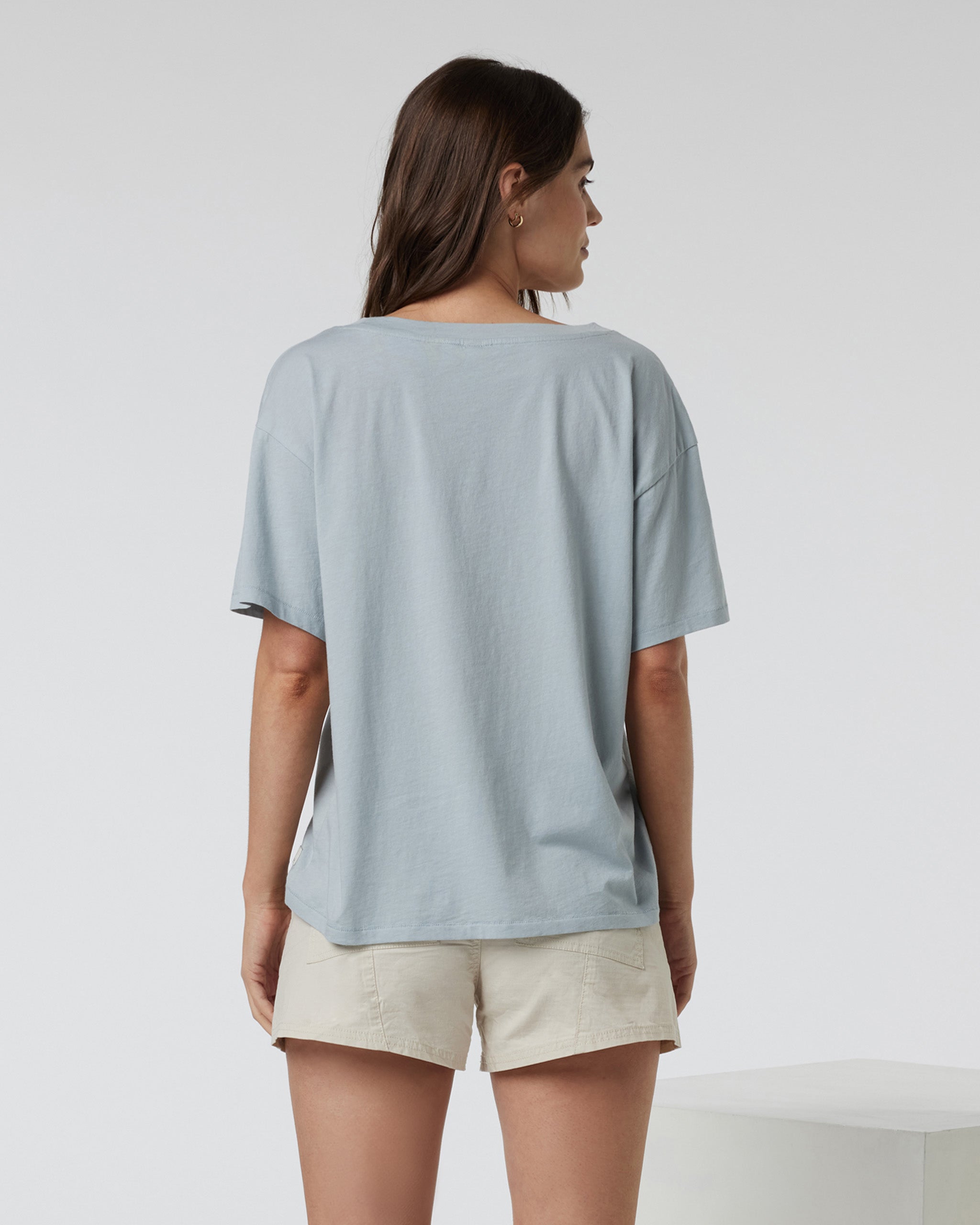 Sutton V-Neck | Chalk Blue - Image 3