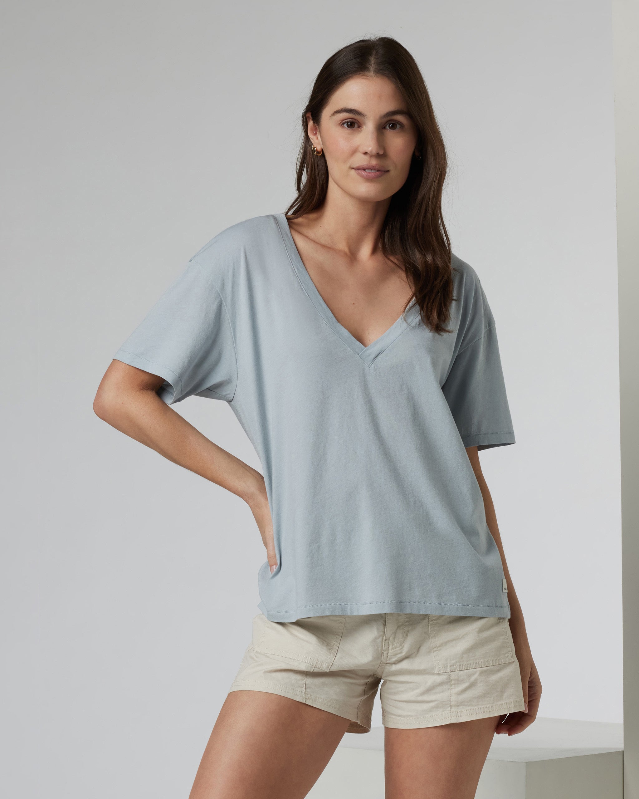 Sutton V-Neck | Chalk Blue - Image 4