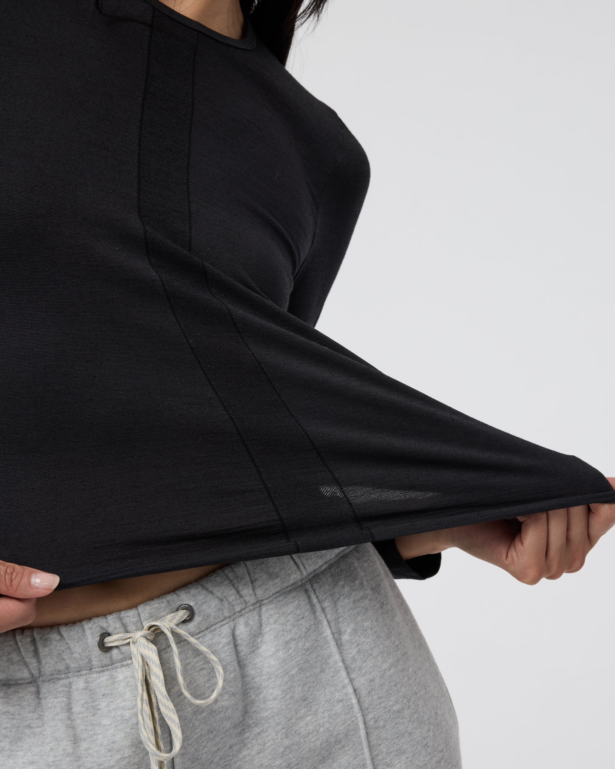 Long Sleeve Apres Sport Seamless Top | Black - Image 3