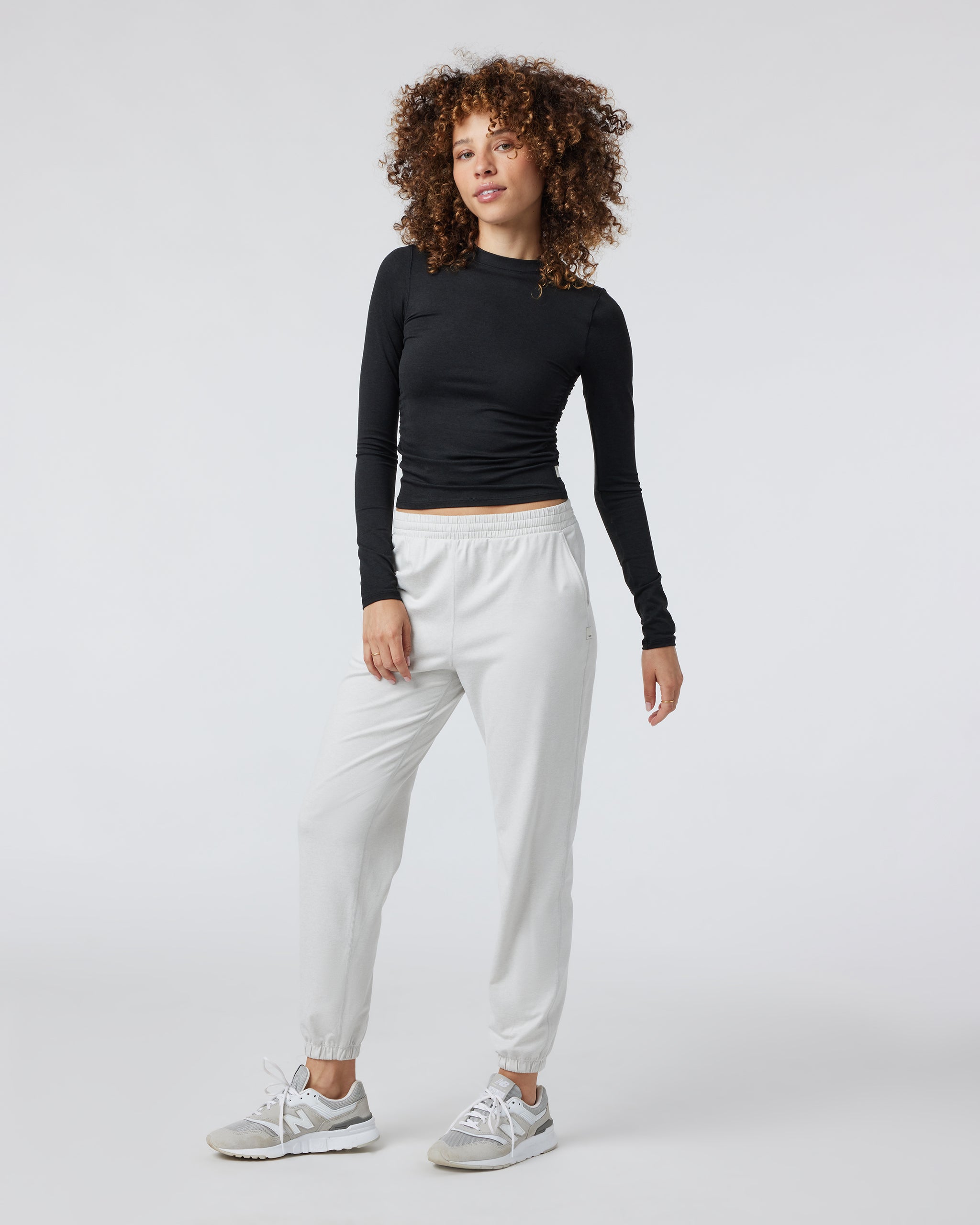 Long Sleeve Halo Ruched Tee | Black Heather - Image 4