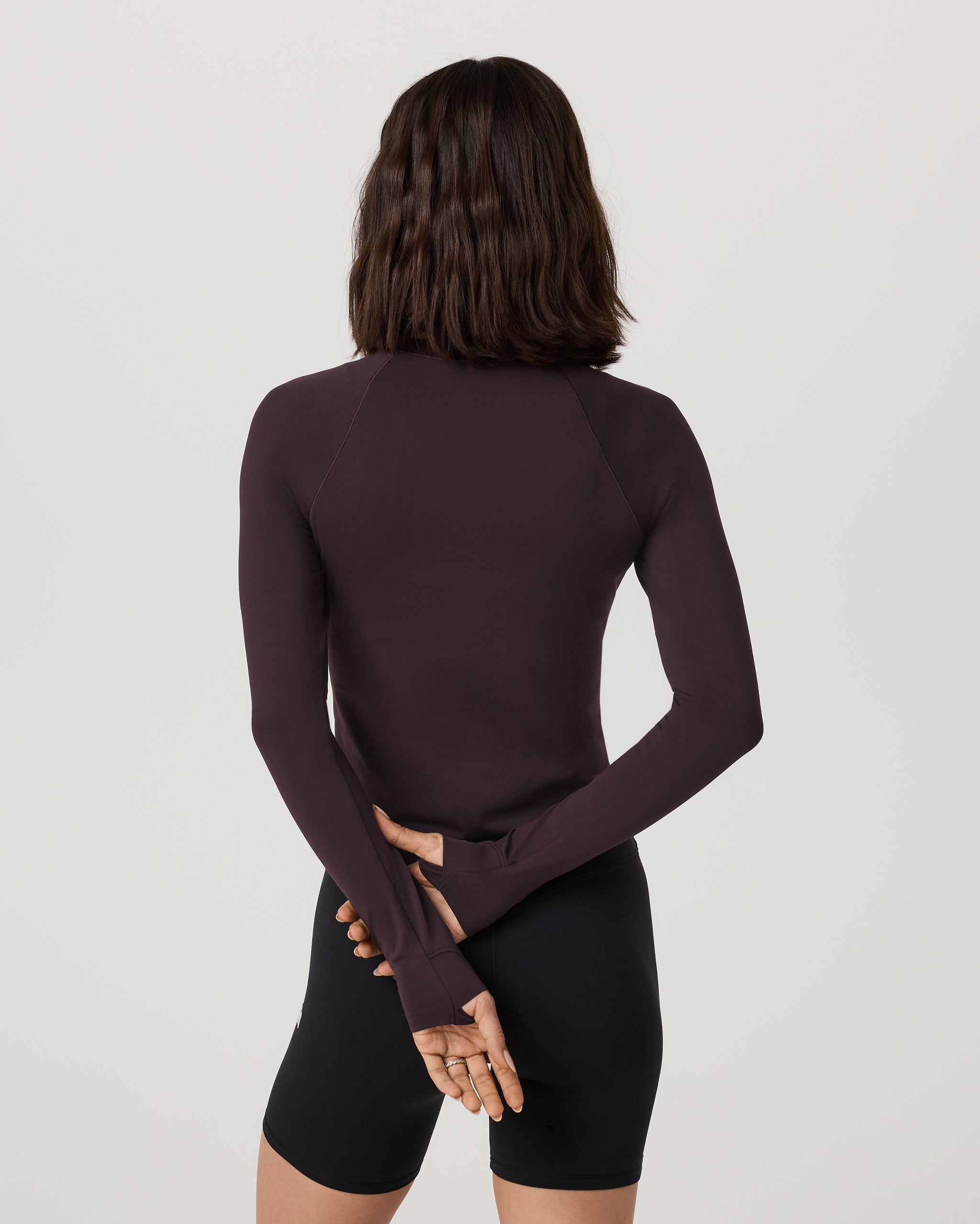 Long Sleeve Seamless Surge Tee | Raisin - Image 3