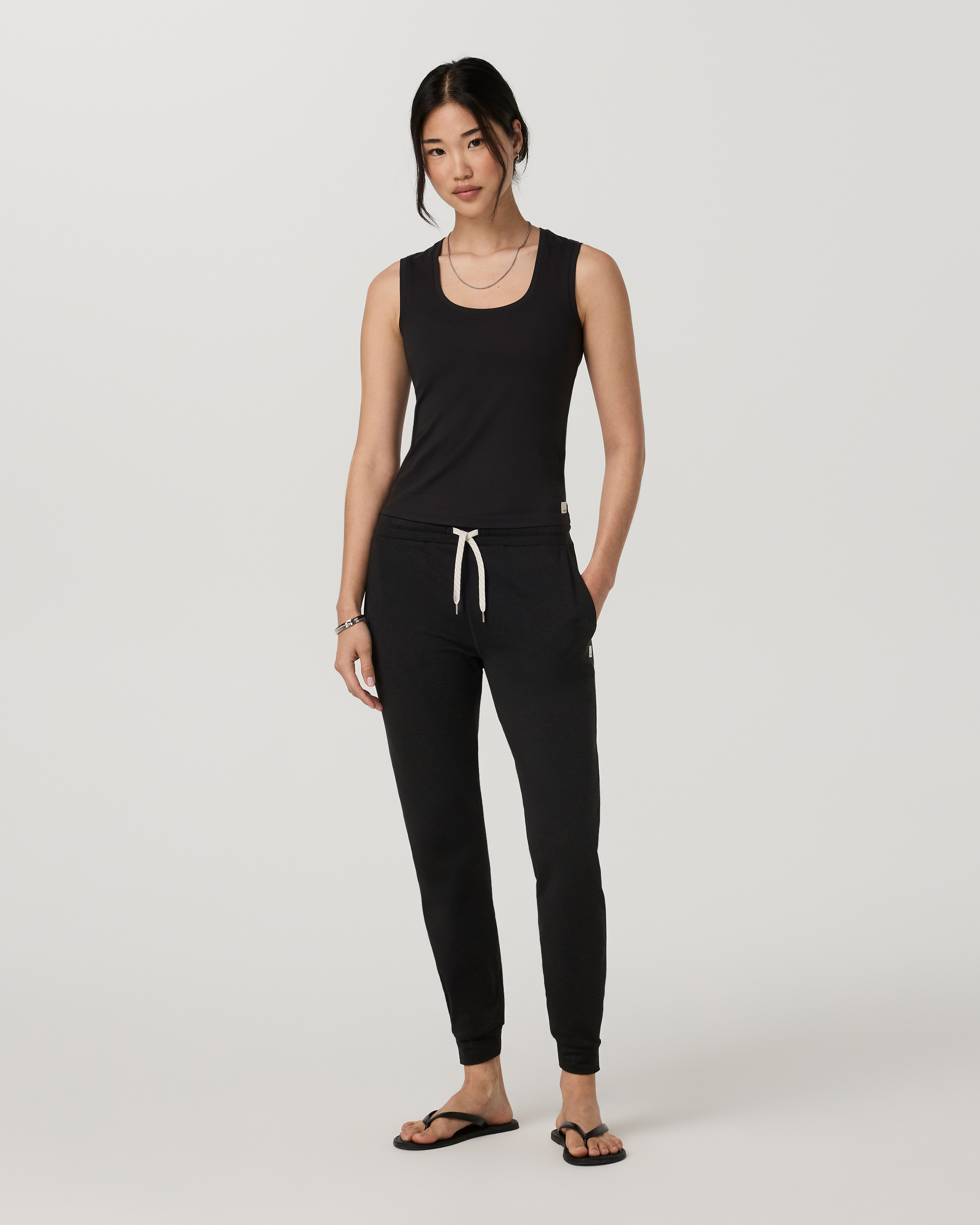 Halo Essential Scoop Tank Long | Solid Black - Image 2