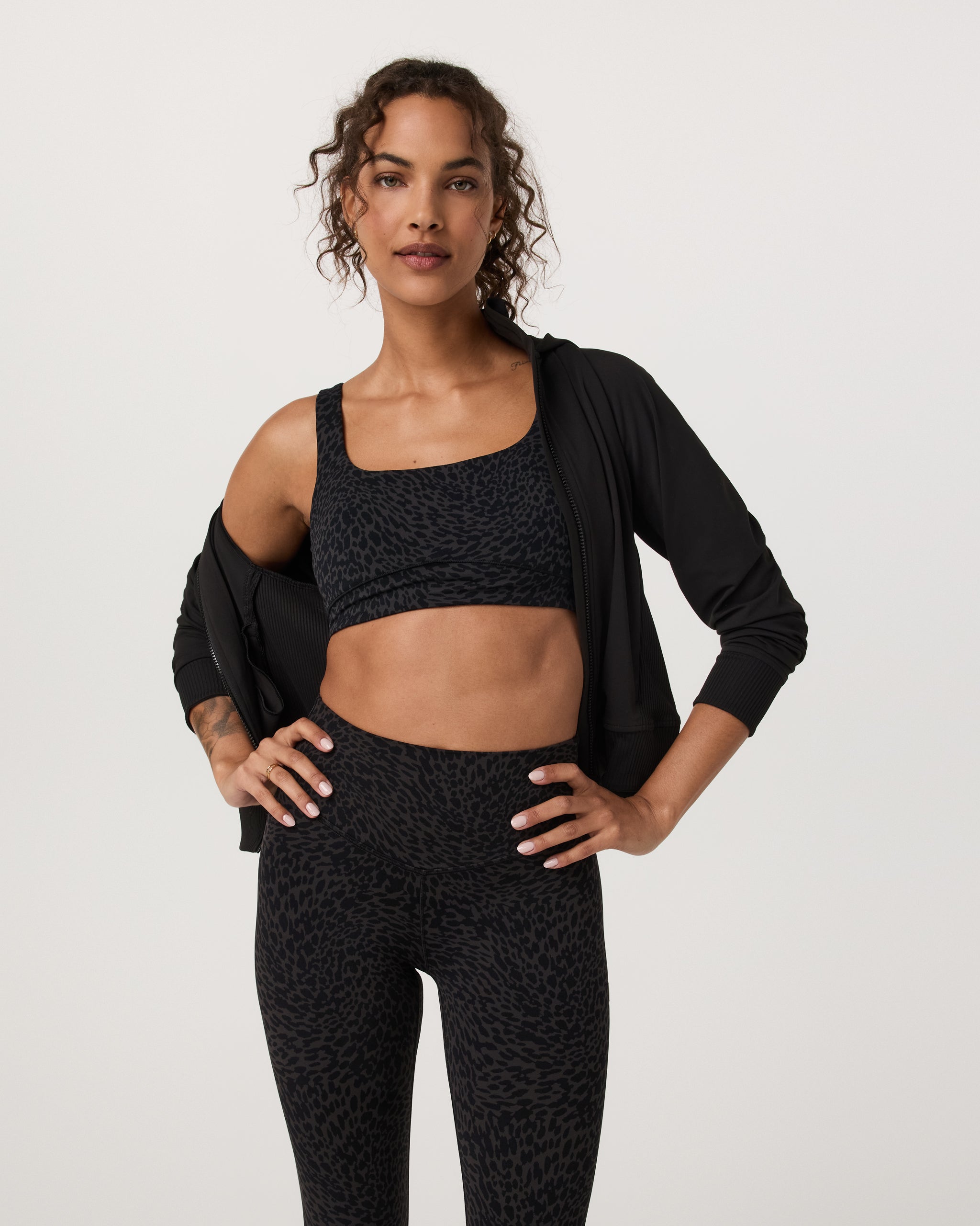 Vuori AllTheForm™ Bra | Black Blurred Torrent - Image 5