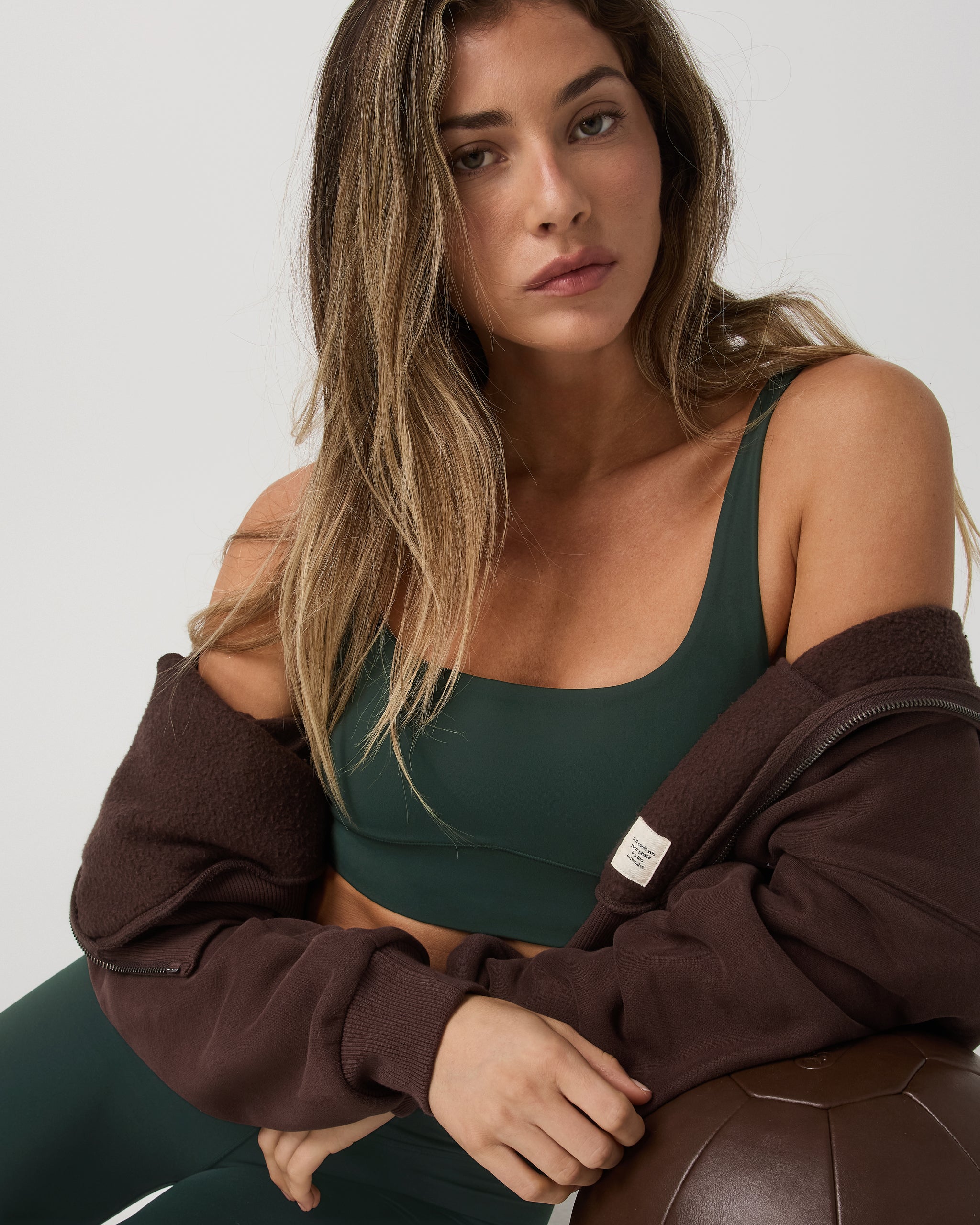 Vuori AllTheForm™ Bra | Evergreen - Image 4