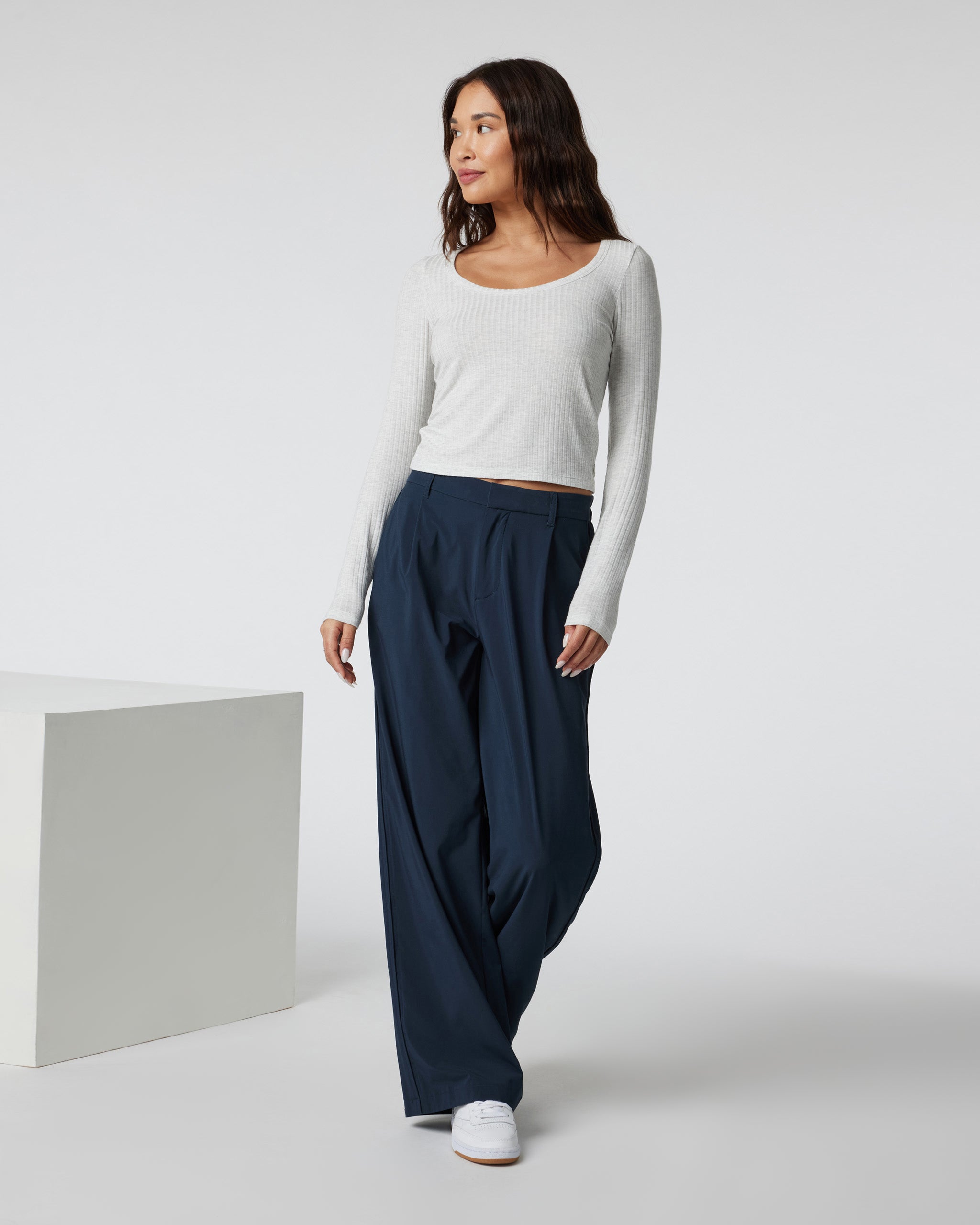 Long Sleeve Plie Top | Light Heather Grey - Image 2