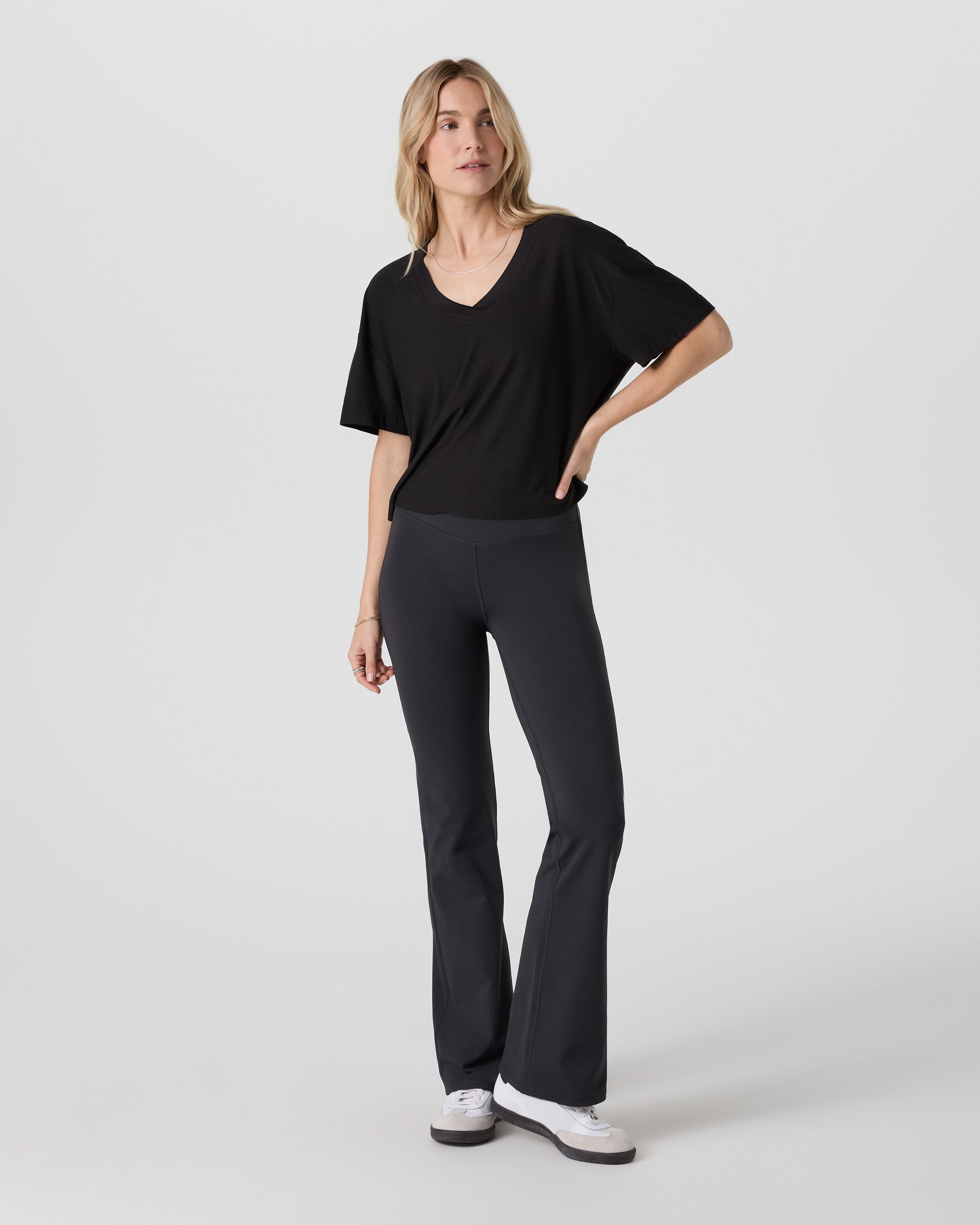 Short Sleeve Energy V-Neck Tee | Black - Image 2
