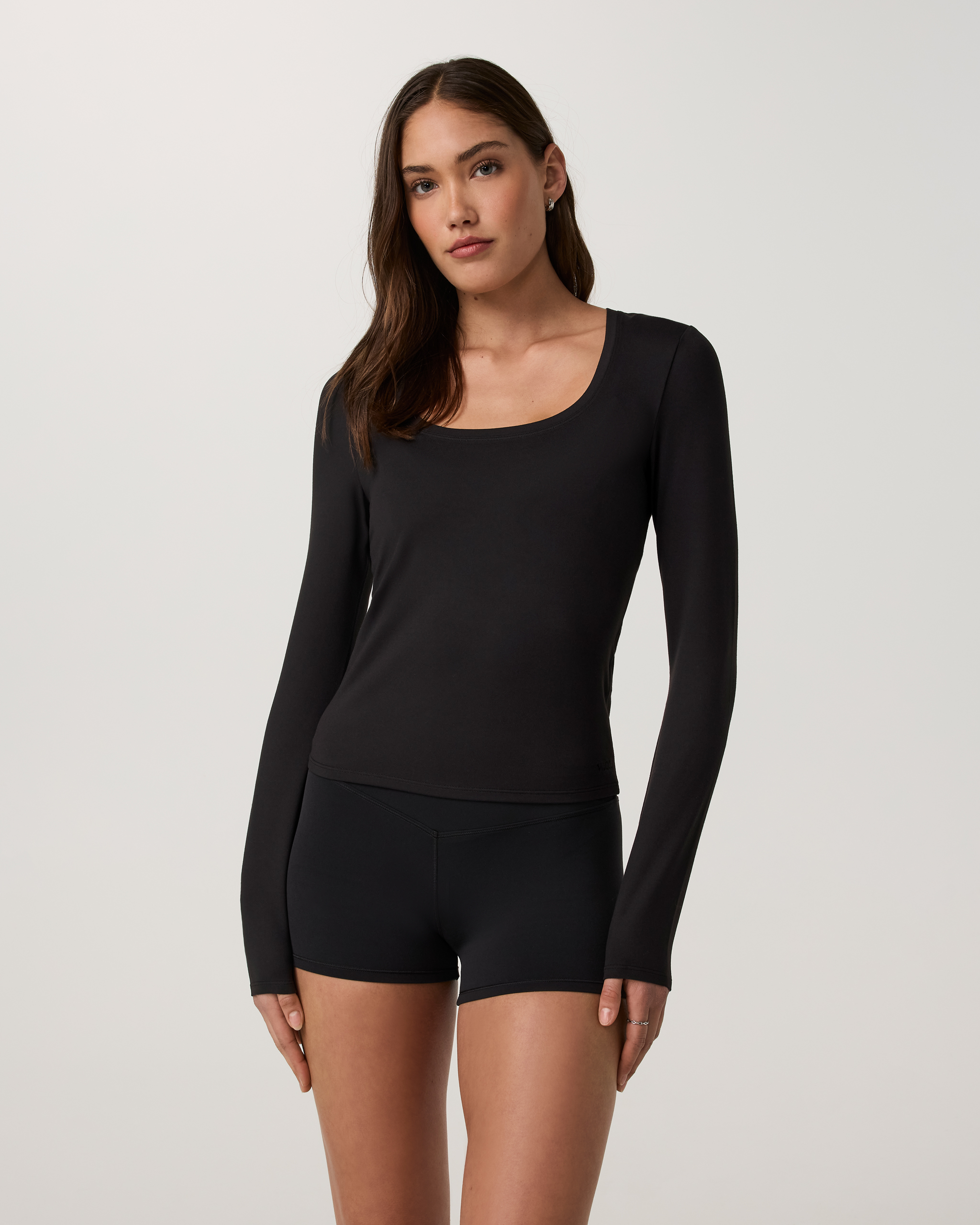 Long Sleeve Halo Essential Scoop | Black Tonal