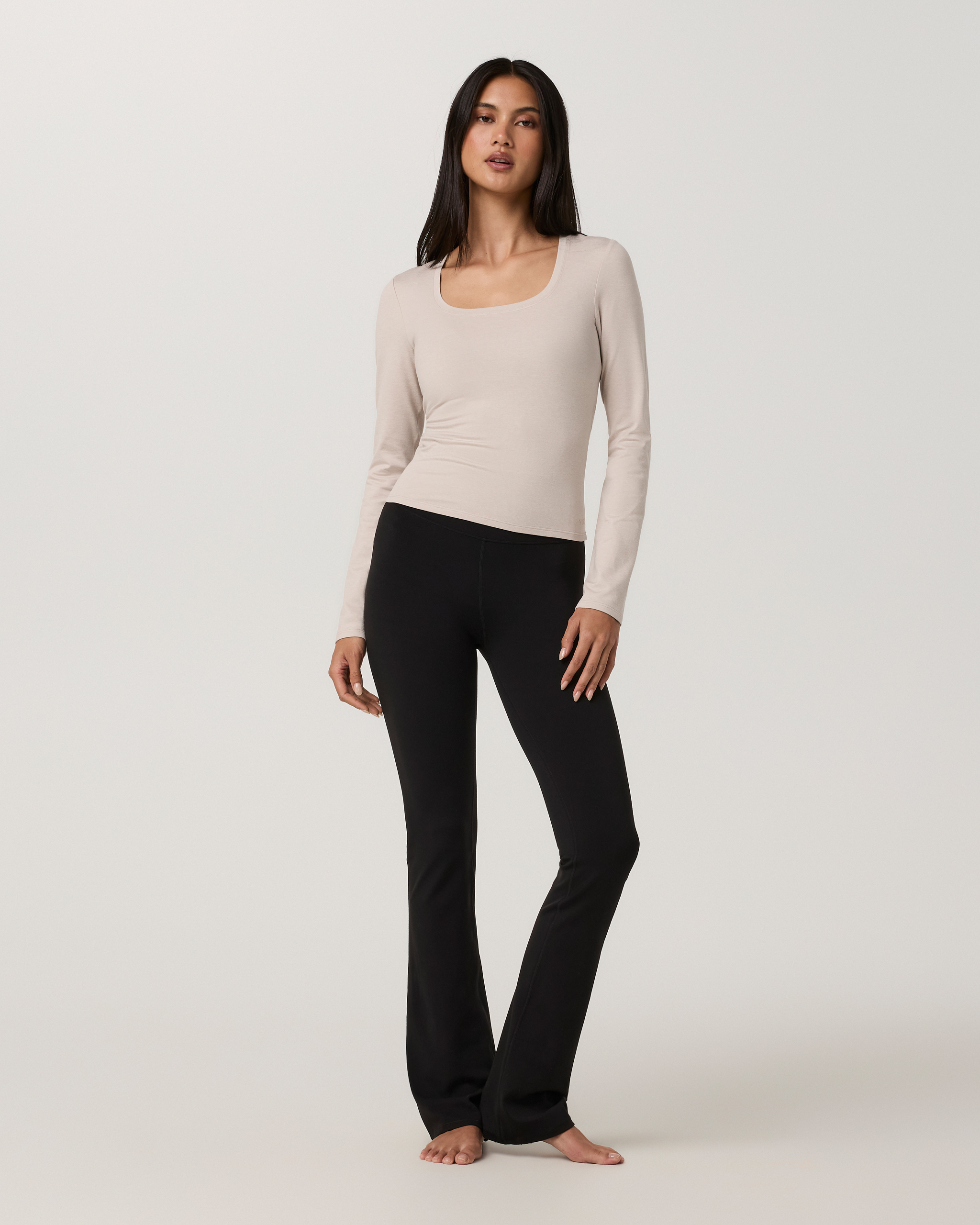 Long Sleeve Halo Essential Scoop | Ecru Heather Tonal - Image 4