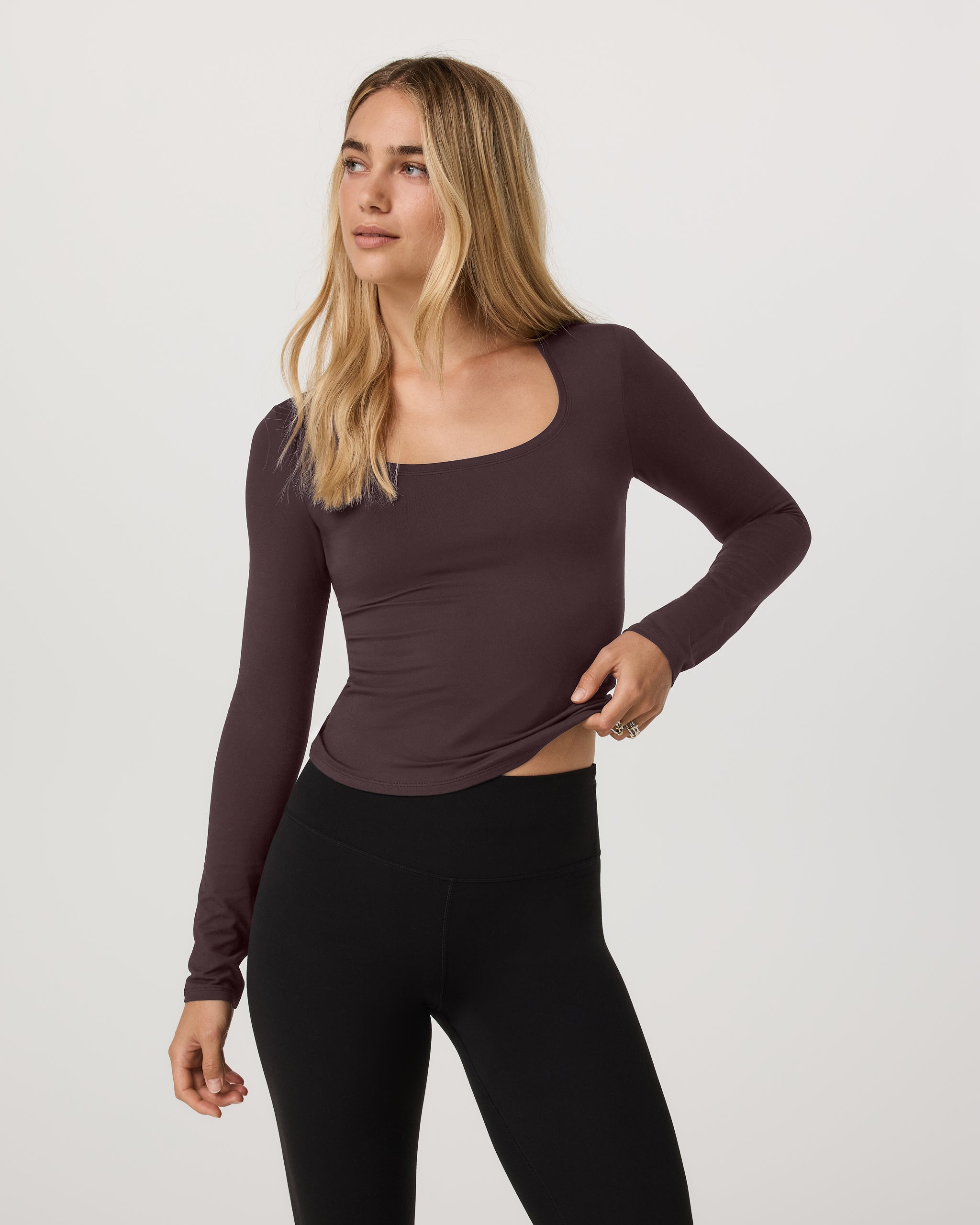 Long Sleeve Halo Essential Scoop | Raisin