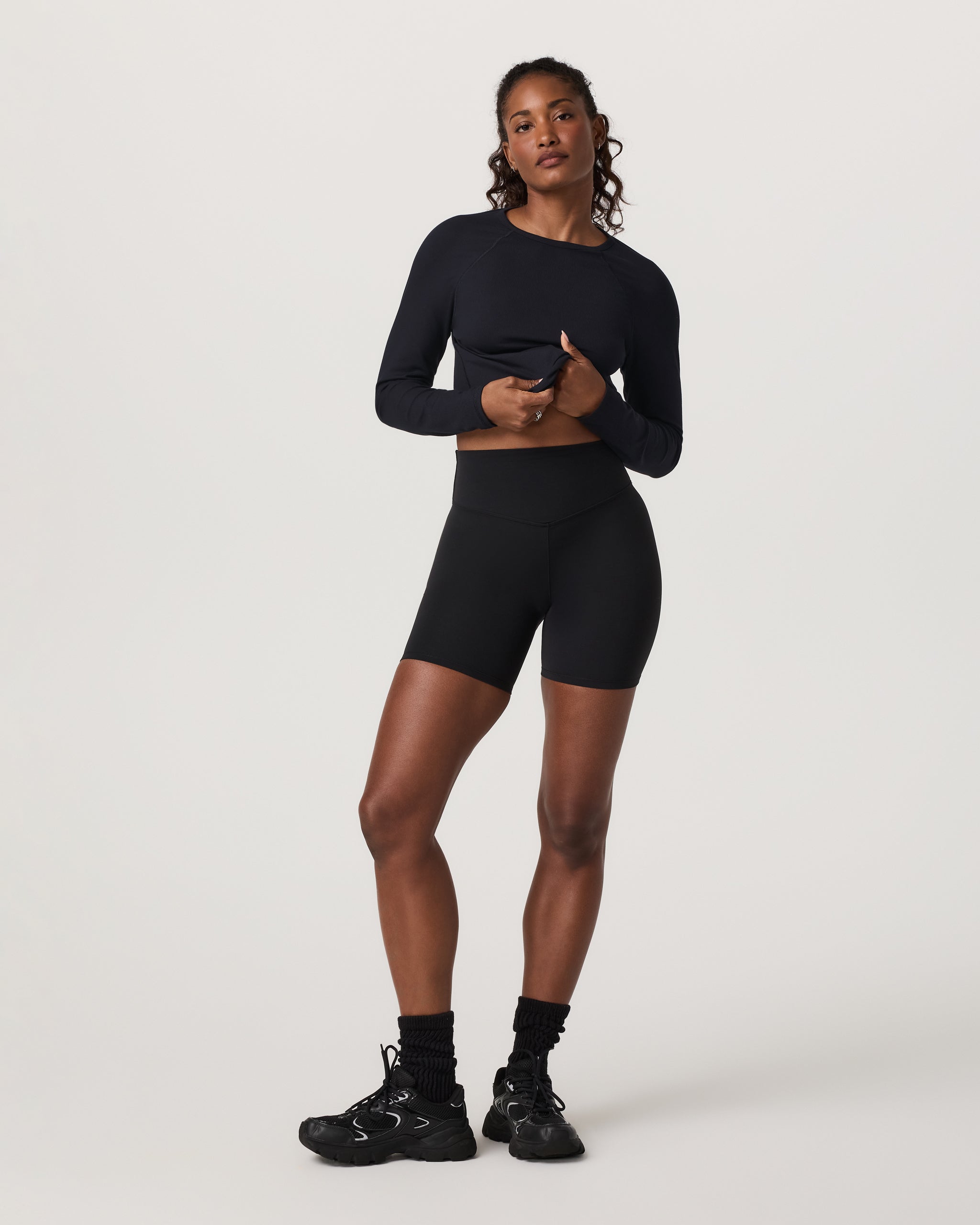 Long Sleeve Pose Crew | Black - Image 6