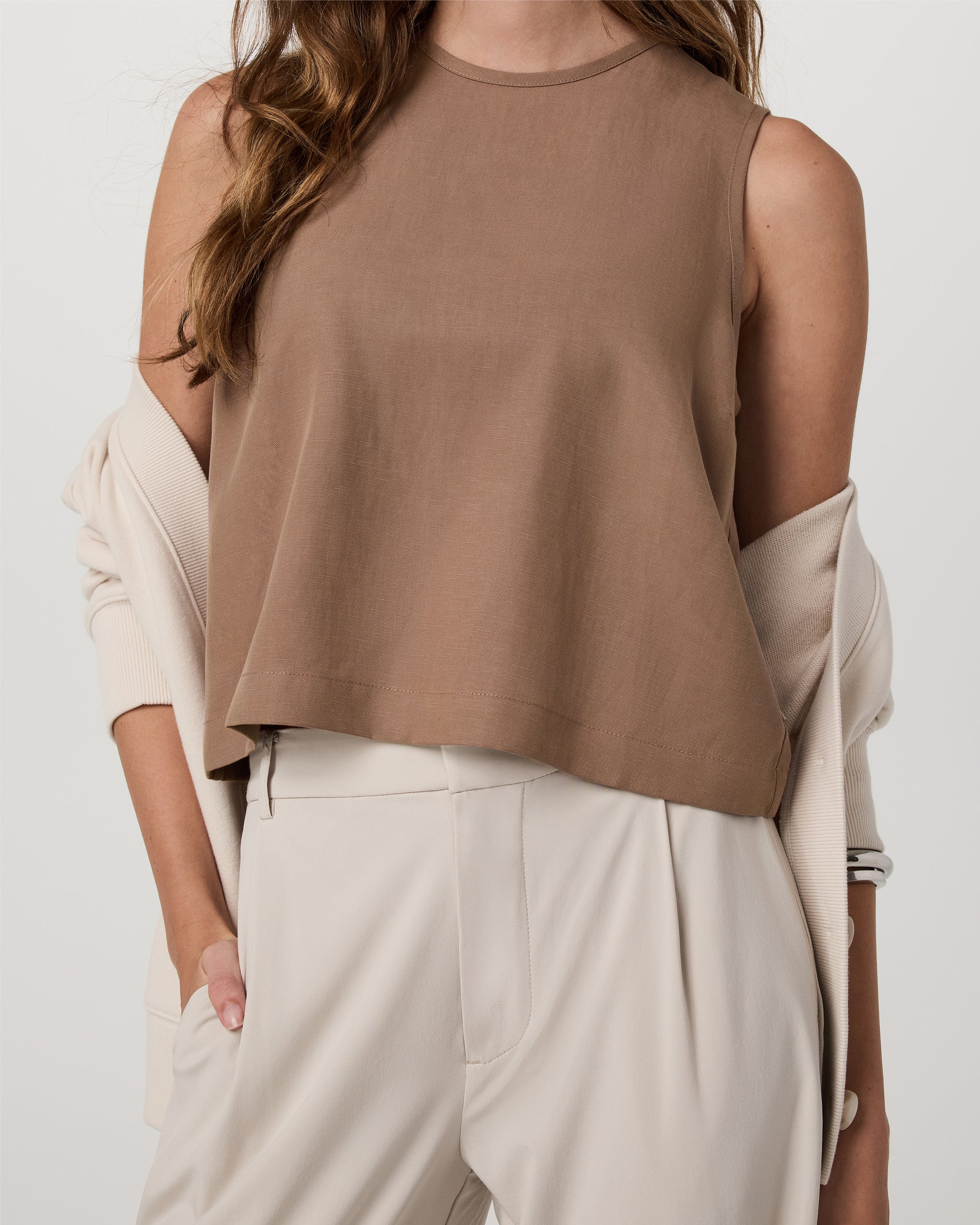 Trestles Twill Crop Tank | Nutmeg - Image 5
