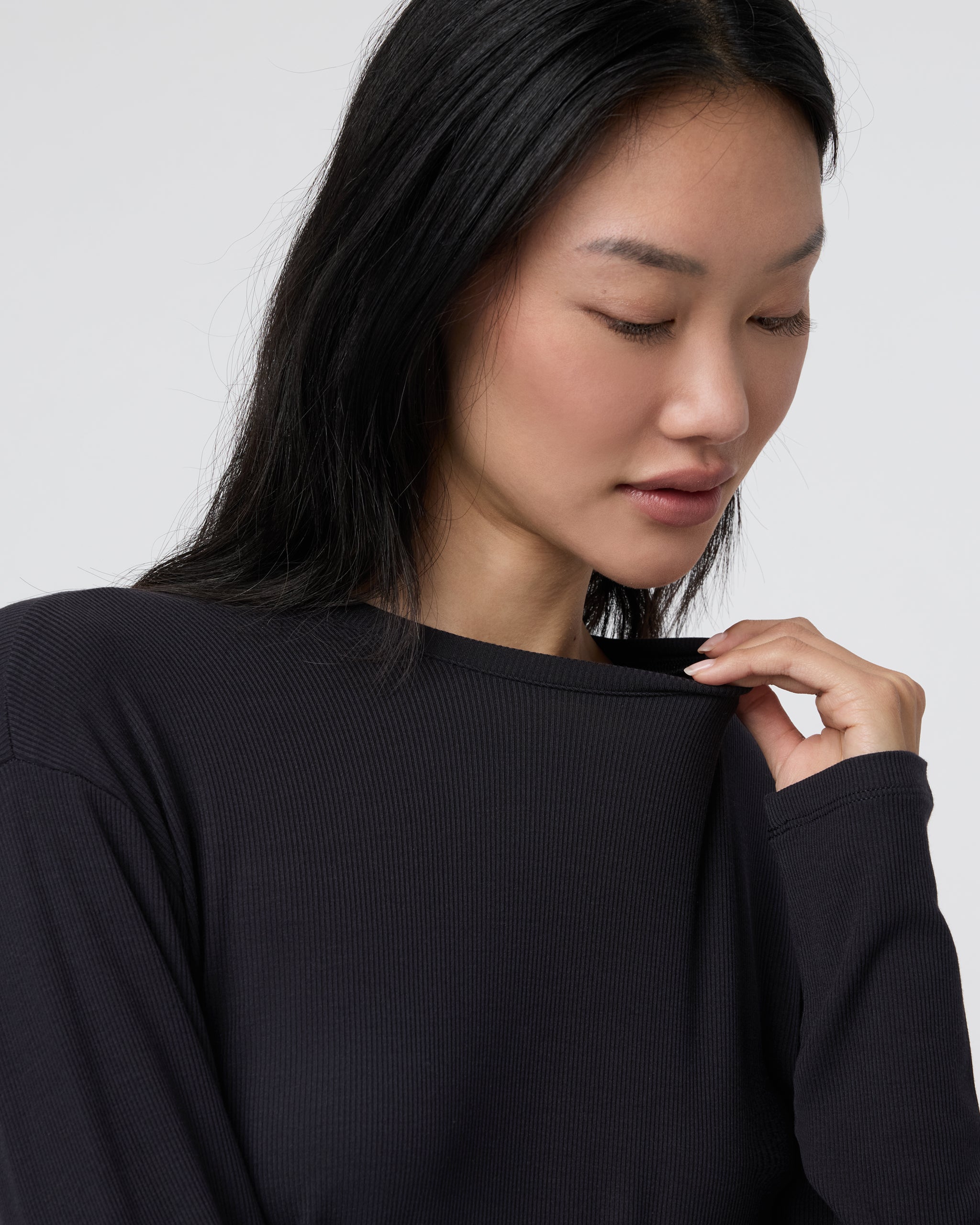 Long Sleeve Cove Relaxed Tee | Black - Image 4