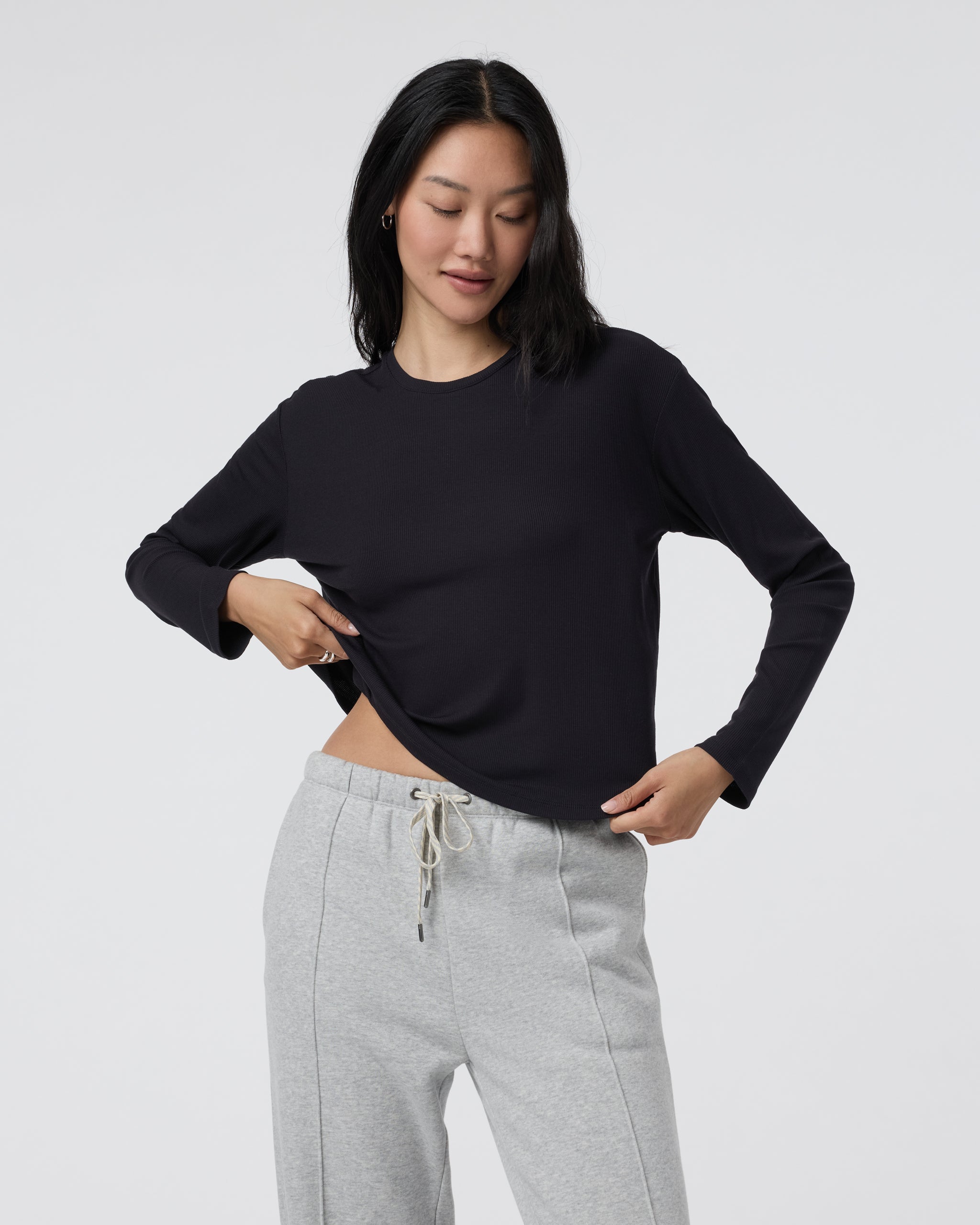 Long Sleeve Cove Relaxed Tee | Black - Image 5