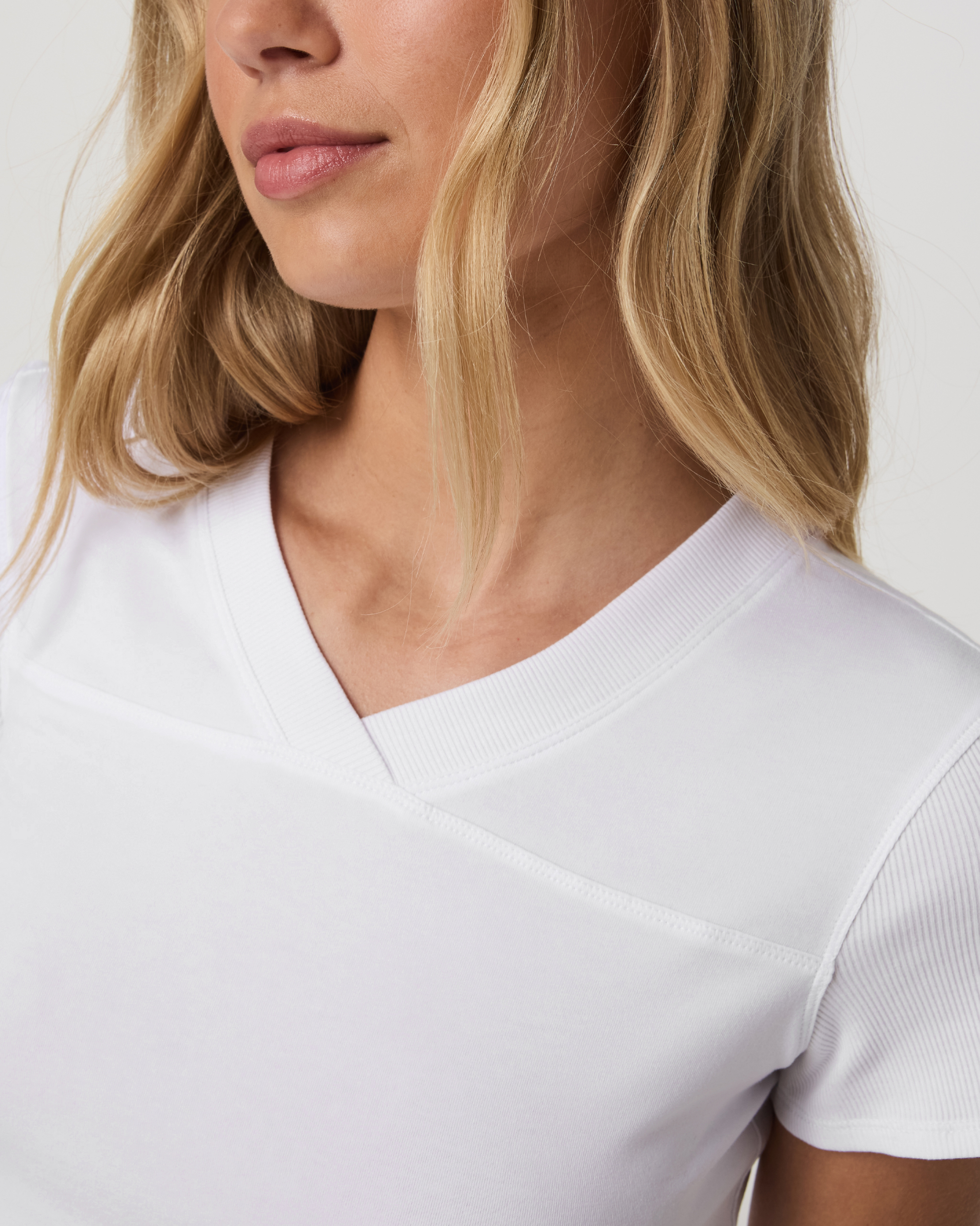 Short Sleeve Tuvalu Double V Neck | White - Image 2