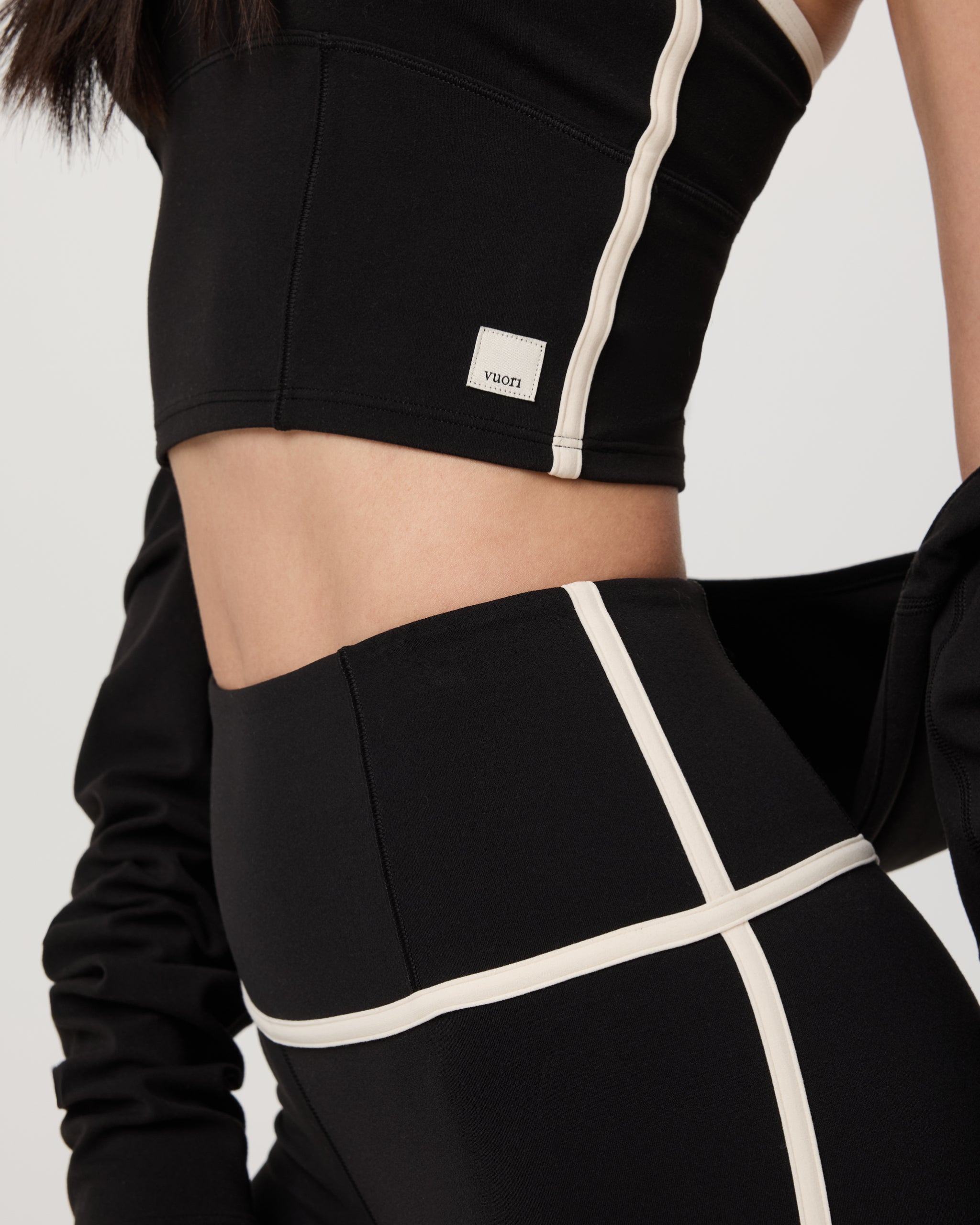 Vuori AllTheFeels™ Corset Tank | Black - Image 4