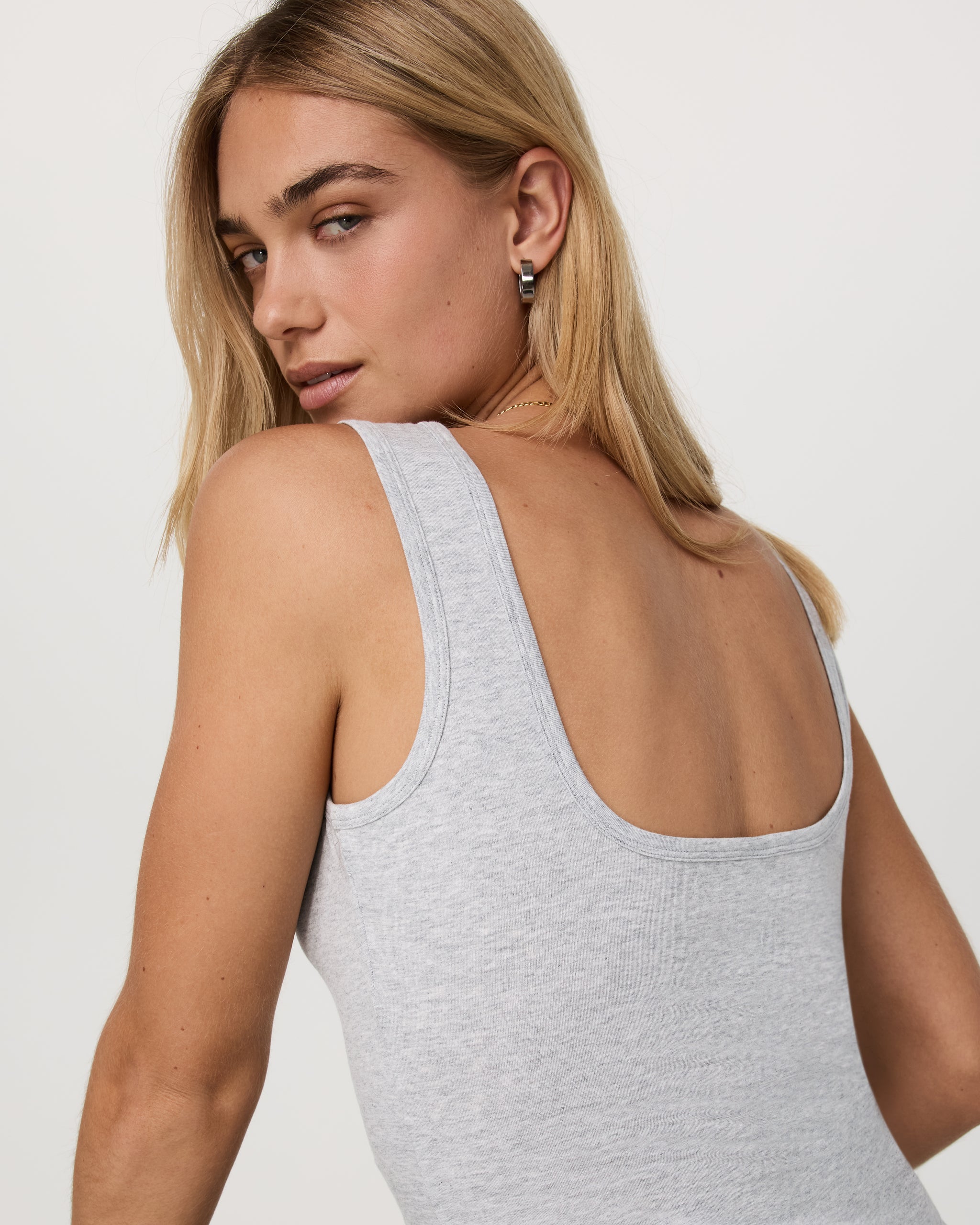 Tuvalu Scoop Back Tank | Light Heather Grey - Image 4