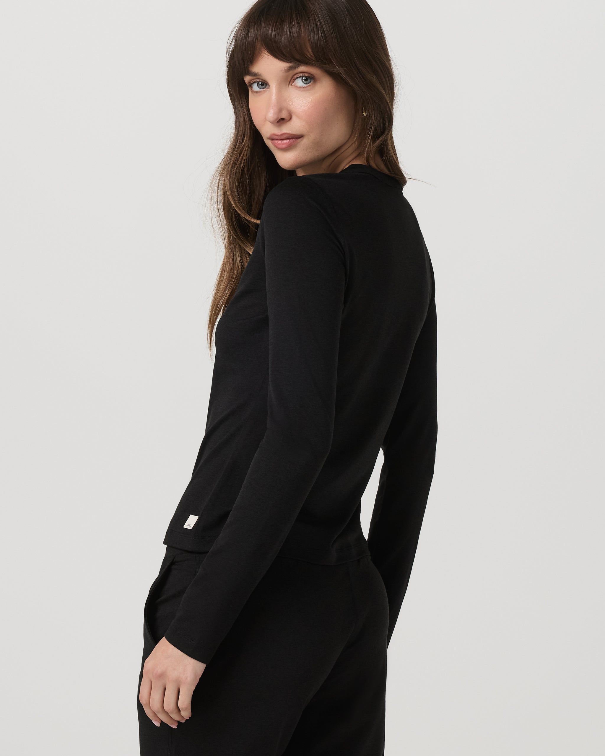 Long Sleeve Halo Essential Crew Tee | Black Heather - Image 3